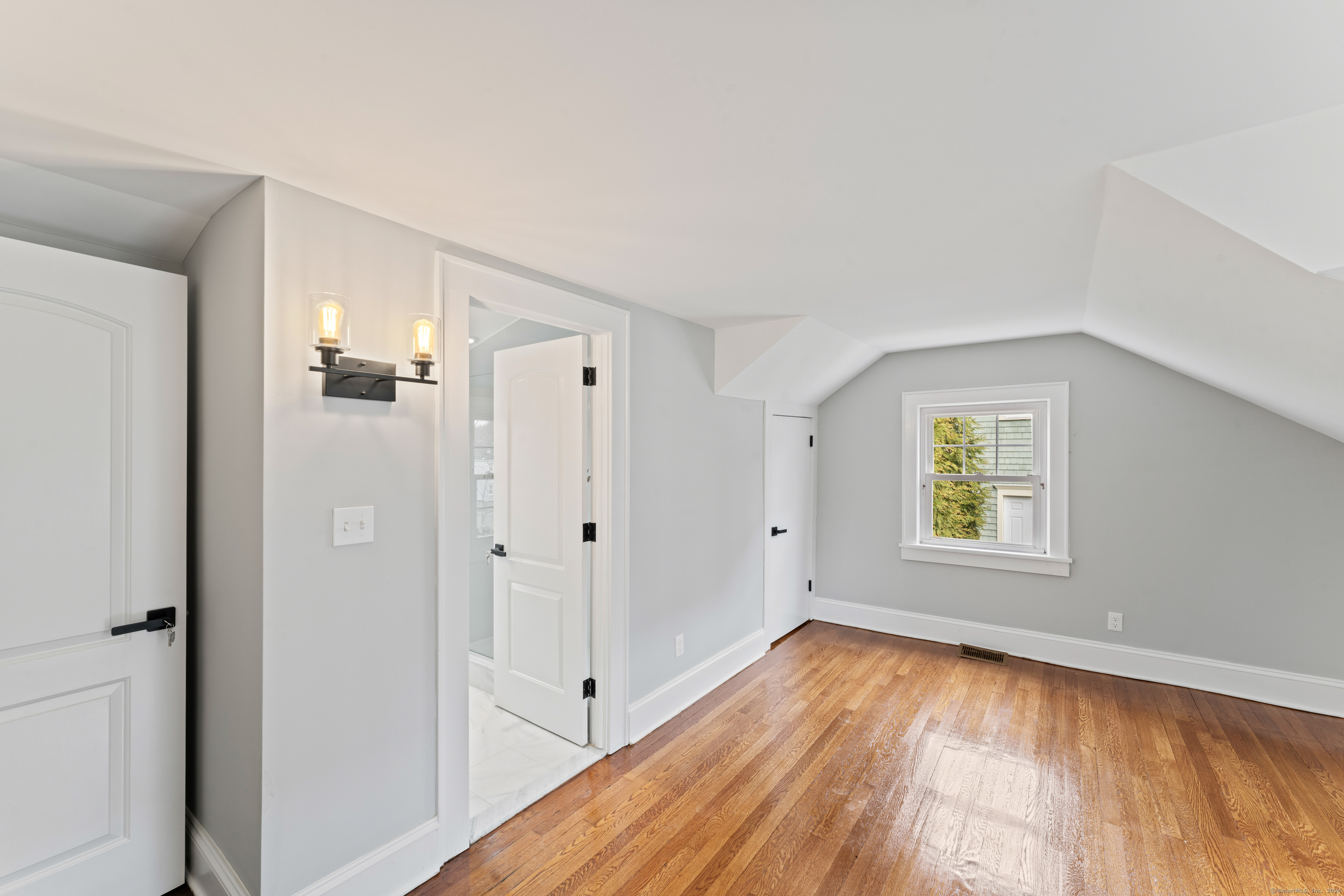 80 3rd Street