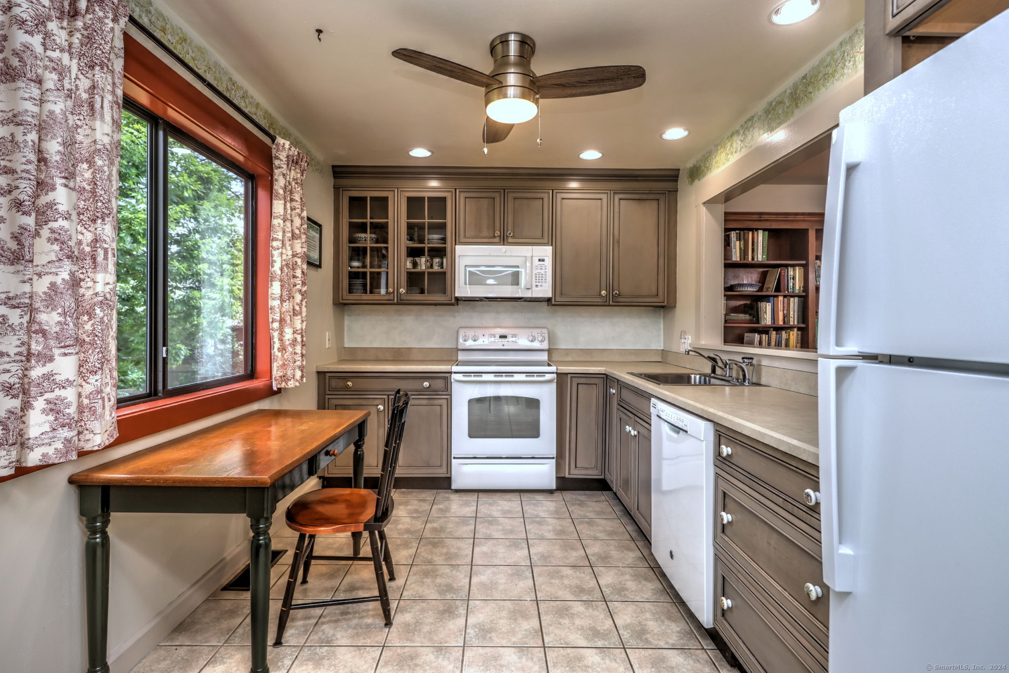 243B Agawam Drive