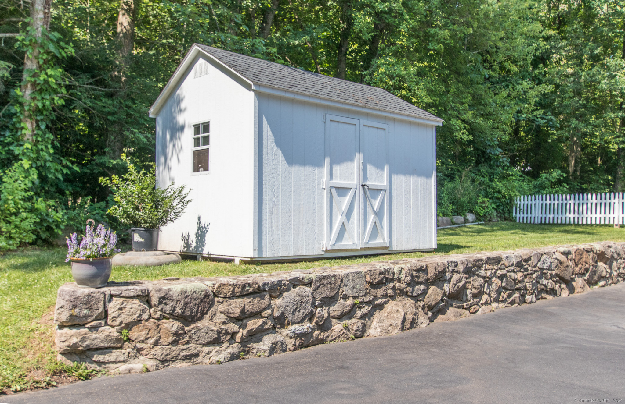 8 Little Brook Road