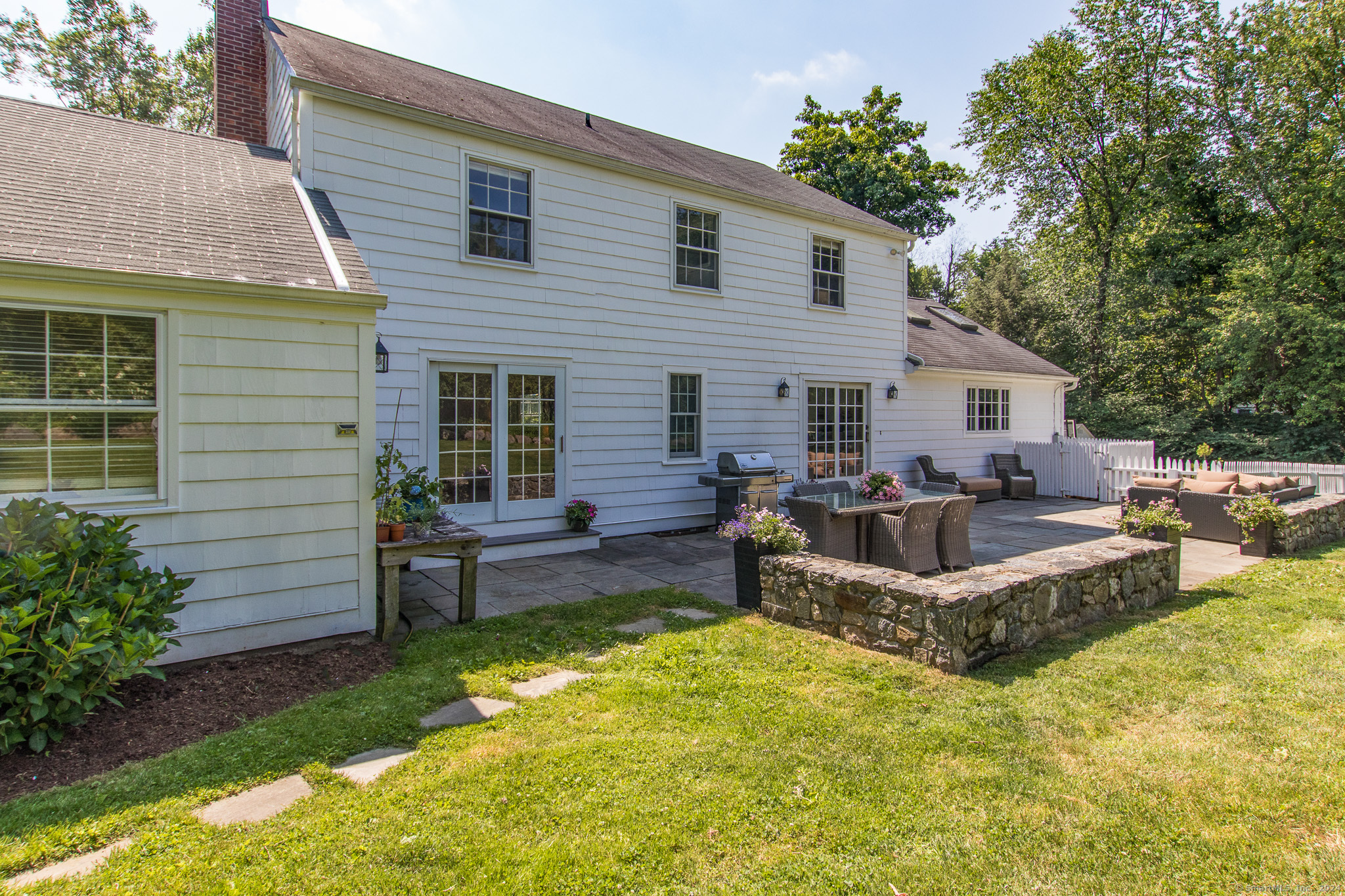 8 Little Brook Road