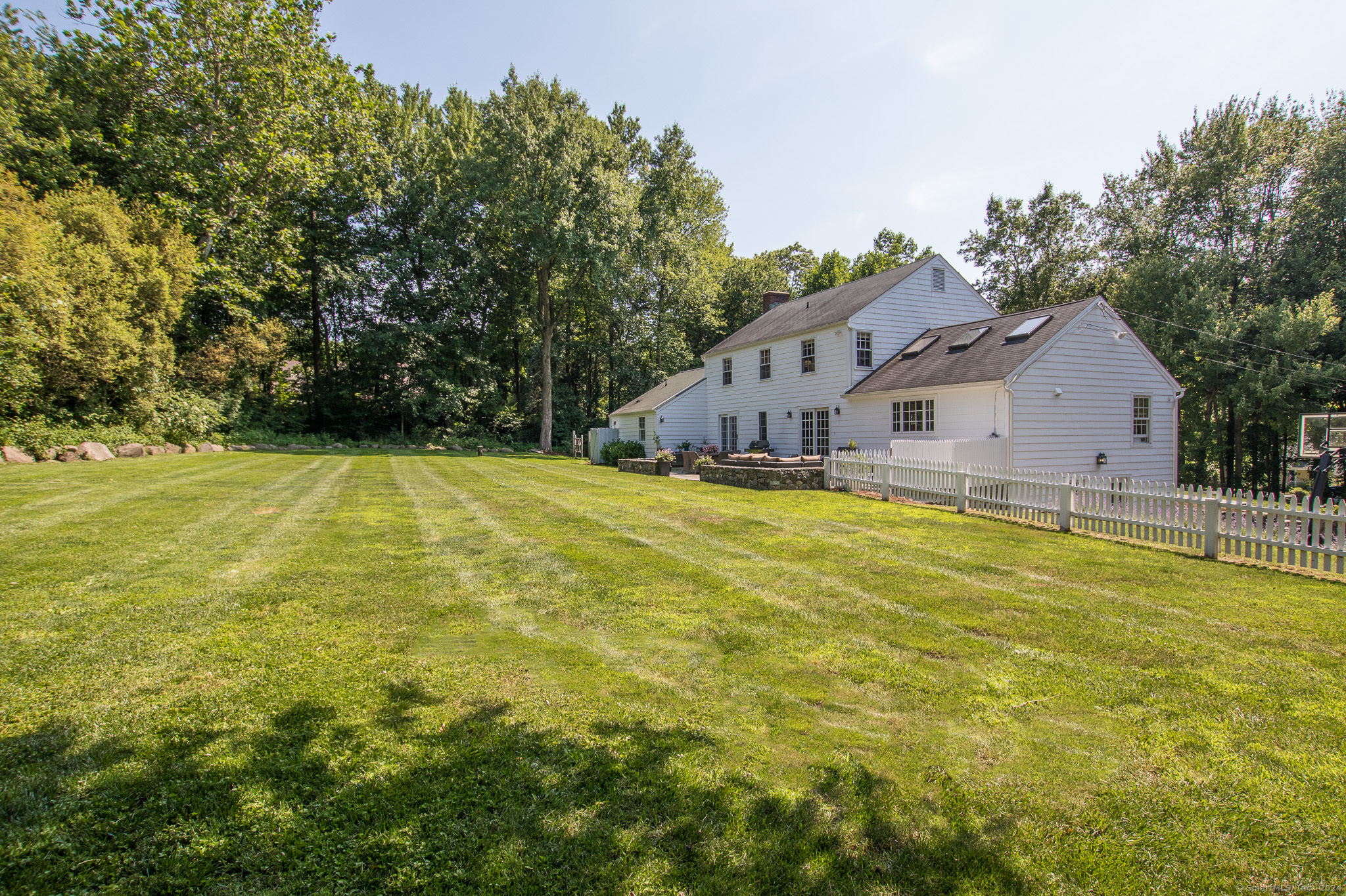 8 Little Brook Road
