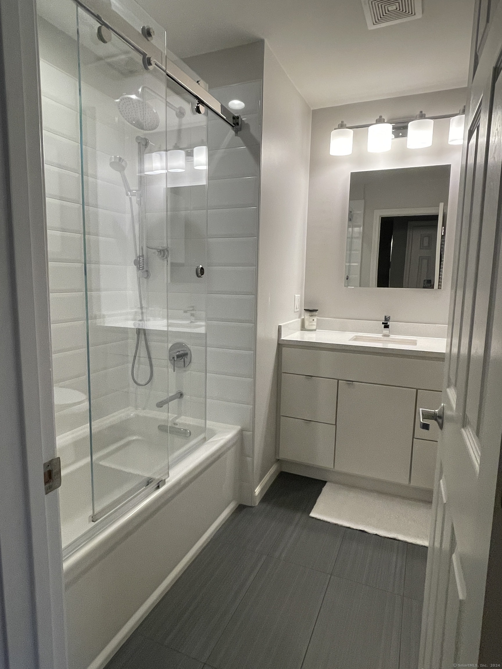 56 Pembroke Road APT 6