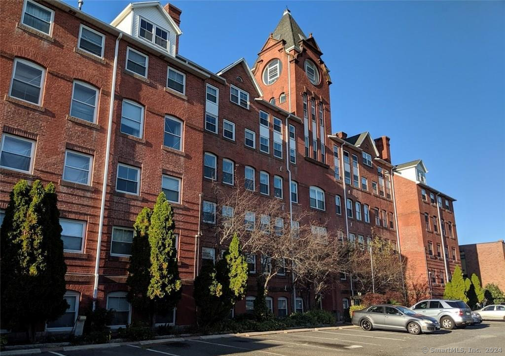 75 Wheeler Avenue APT 205