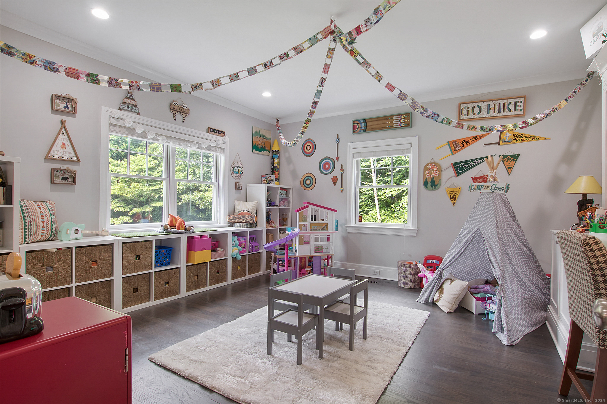 2 Topfield Road