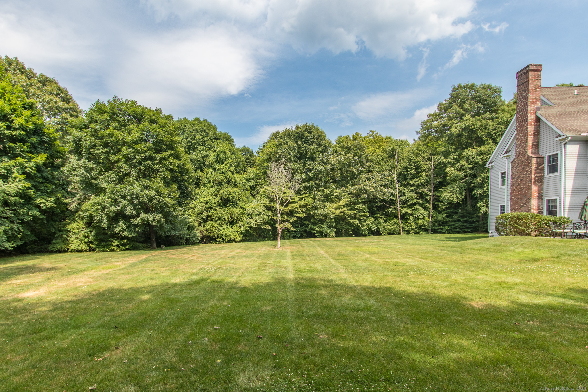 2 Topfield Road