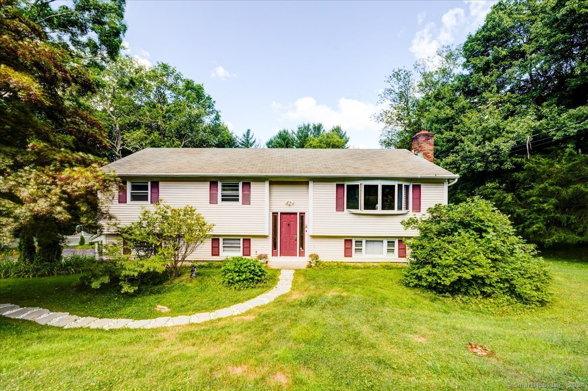 22 Rolling Ridge Road