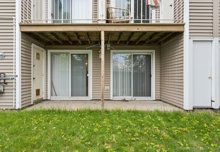 392 Elm Street APT E1