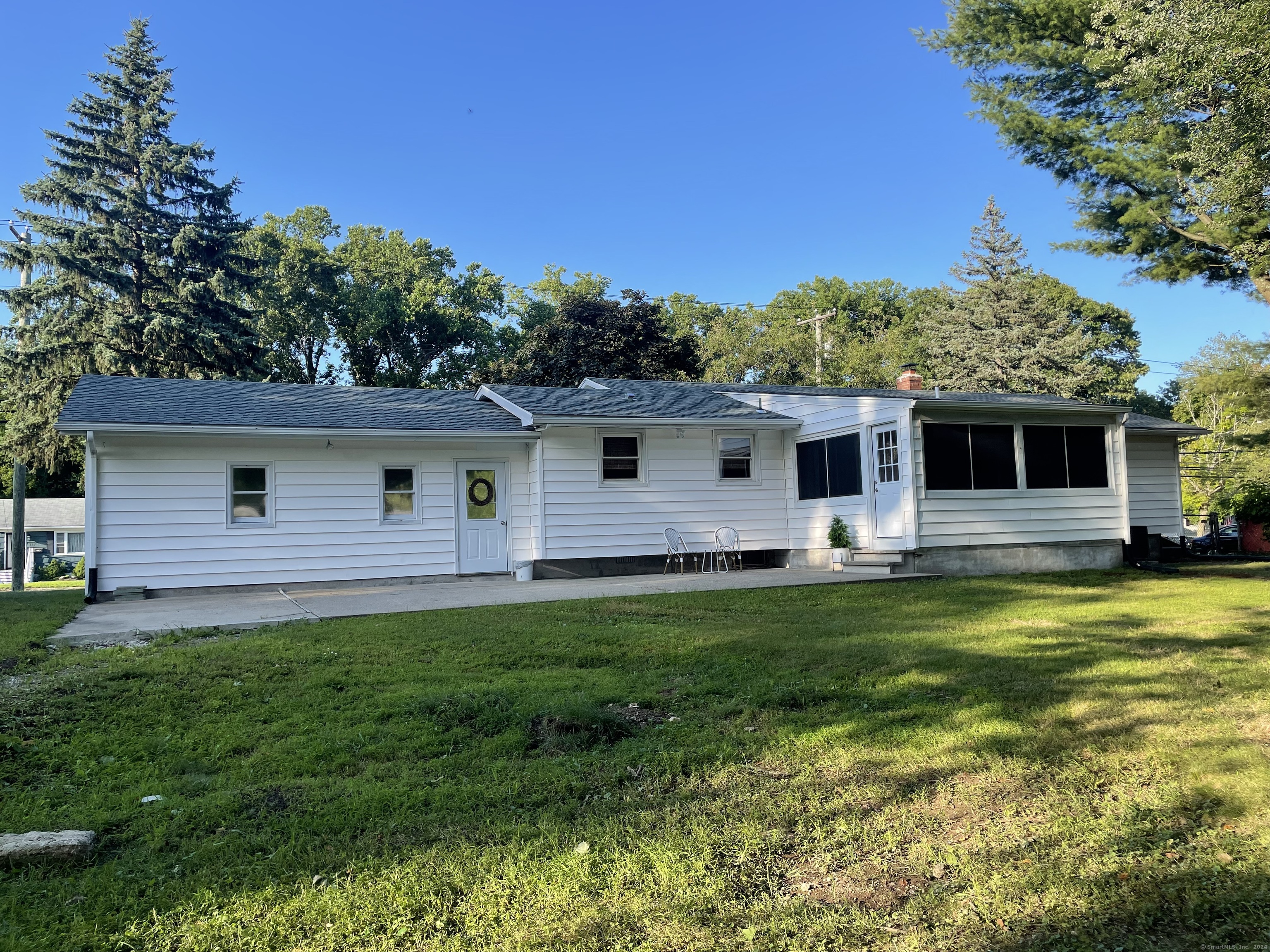 325 Pond Point Avenue