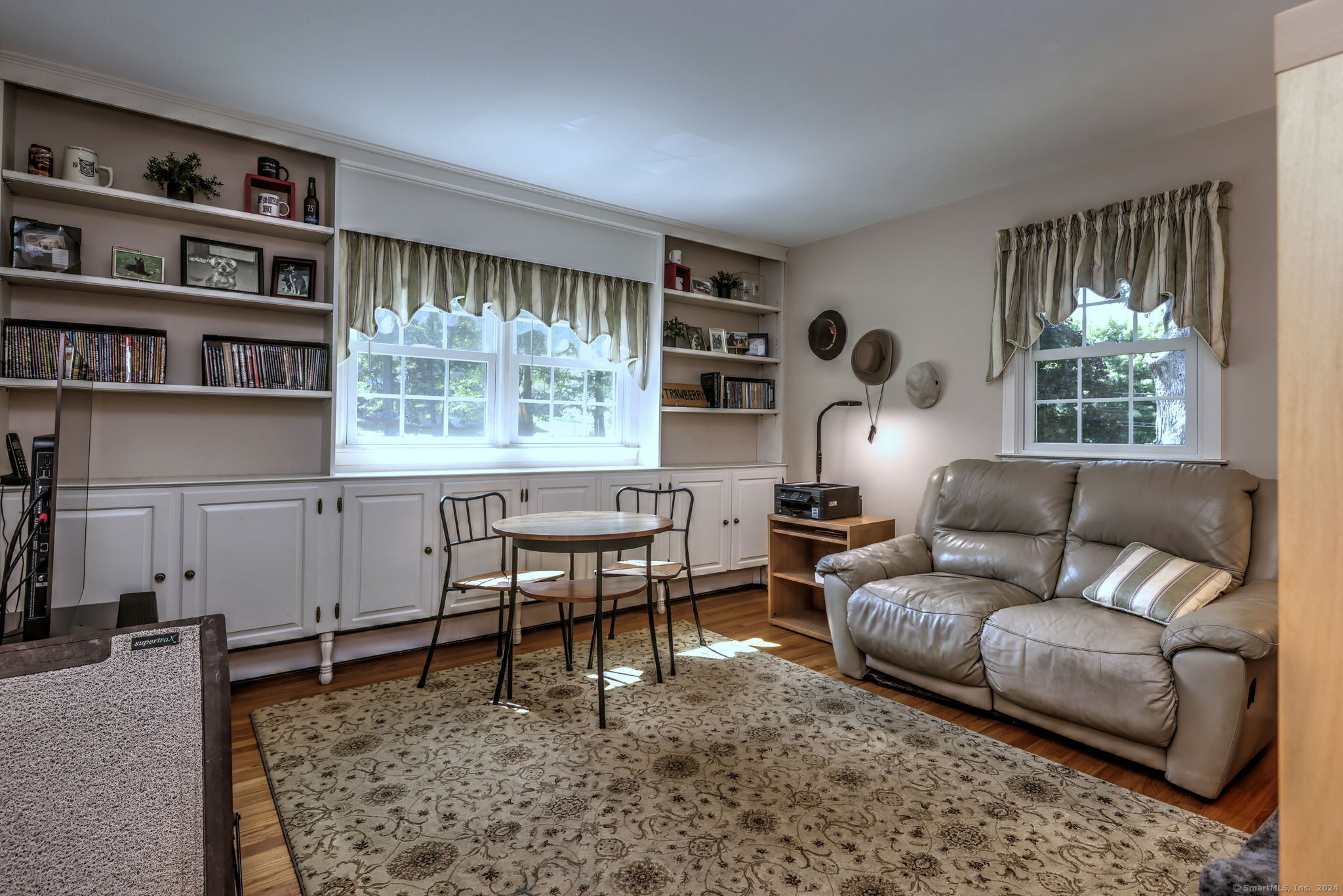 42 Linden Avenue