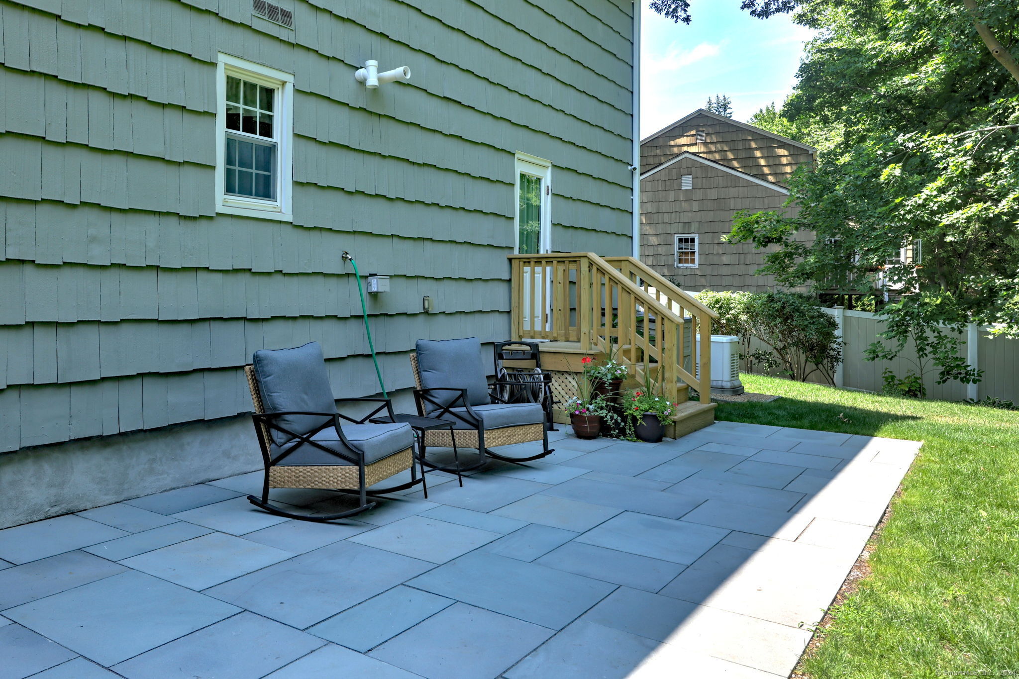 42 Linden Avenue