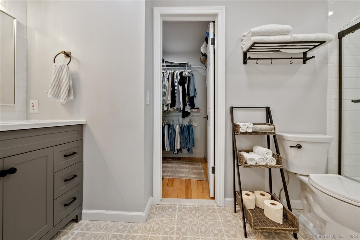 25 2nd Street APT B2