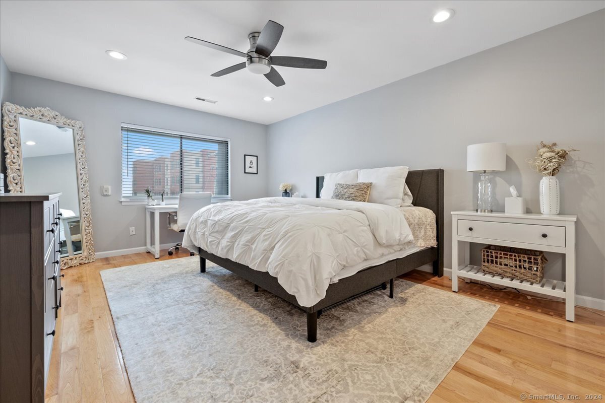 25 2nd Street APT B2