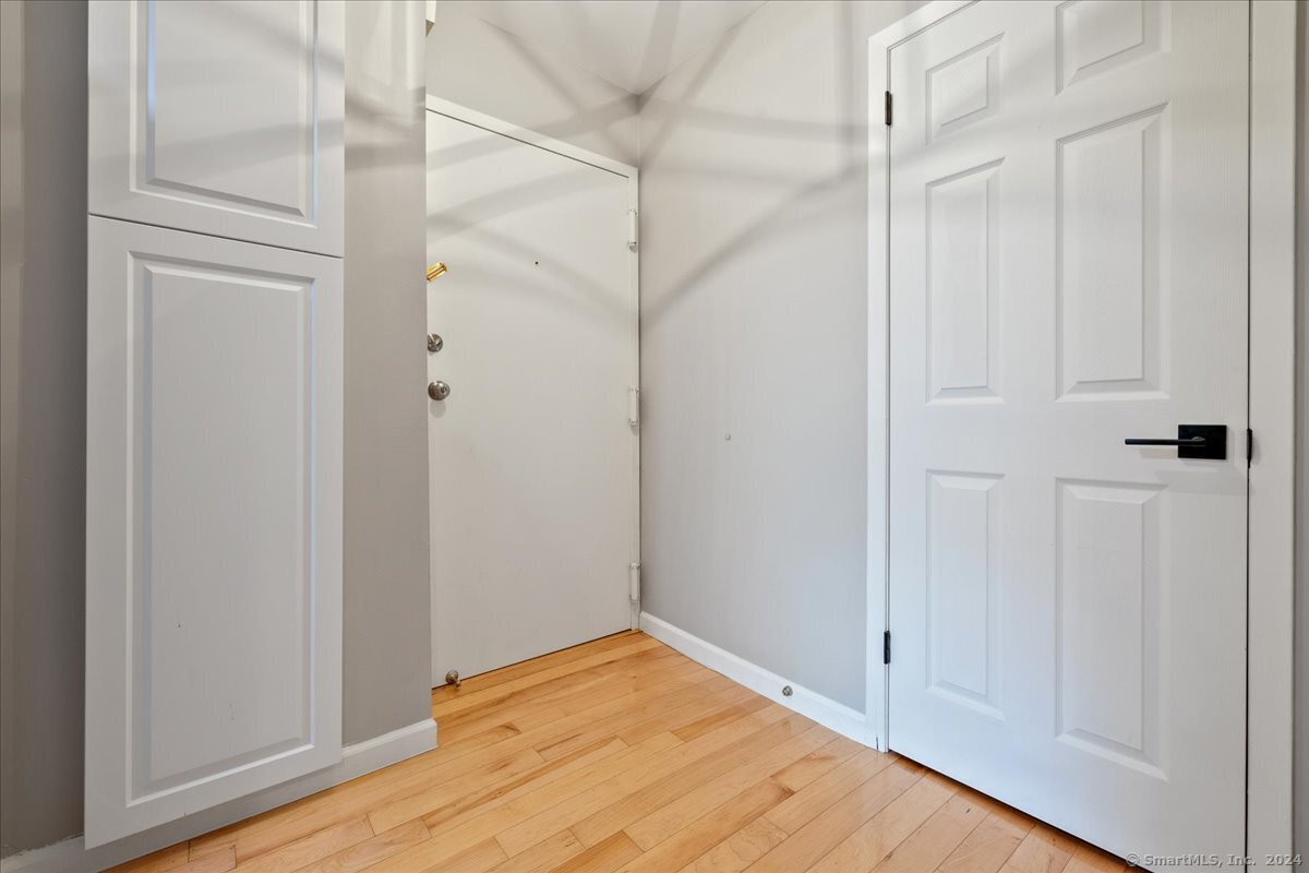 25 2nd Street APT B2