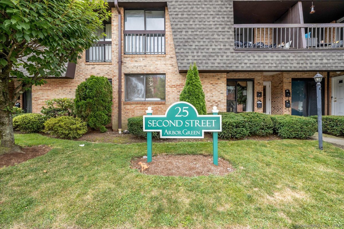 25 2nd Street APT B2
