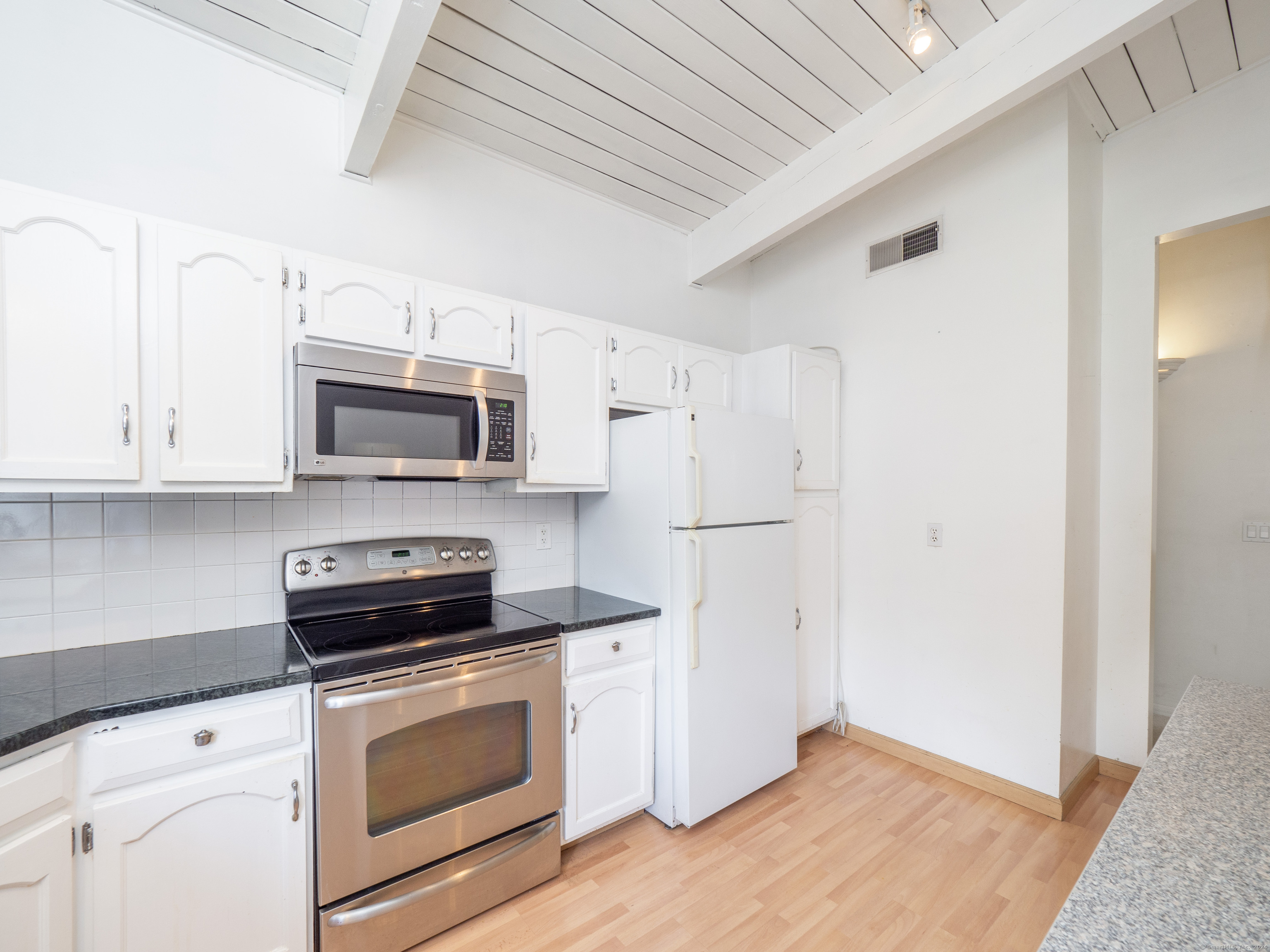 93 Ledgebrook Drive 93