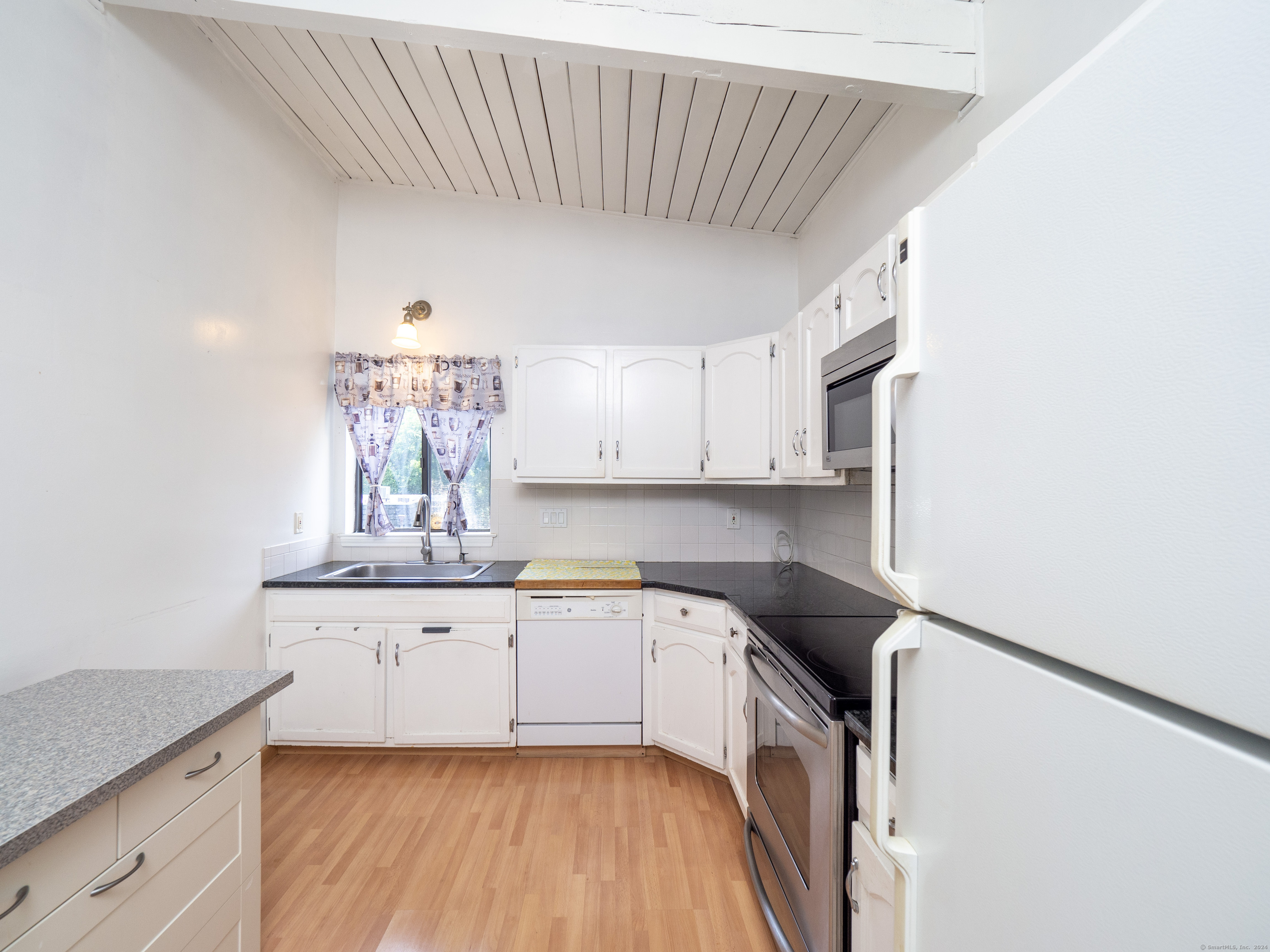 93 Ledgebrook Drive 93