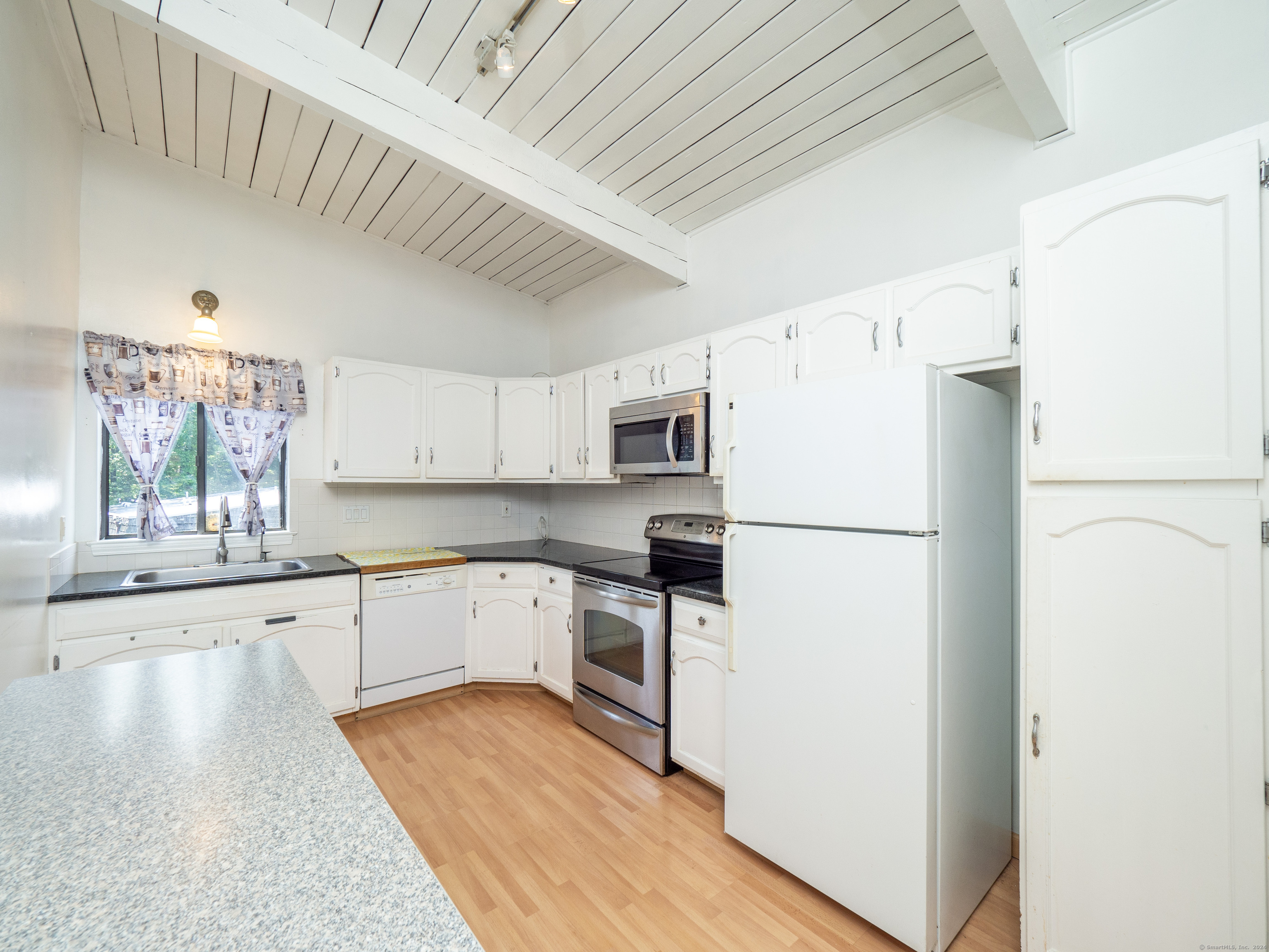 93 Ledgebrook Drive 93