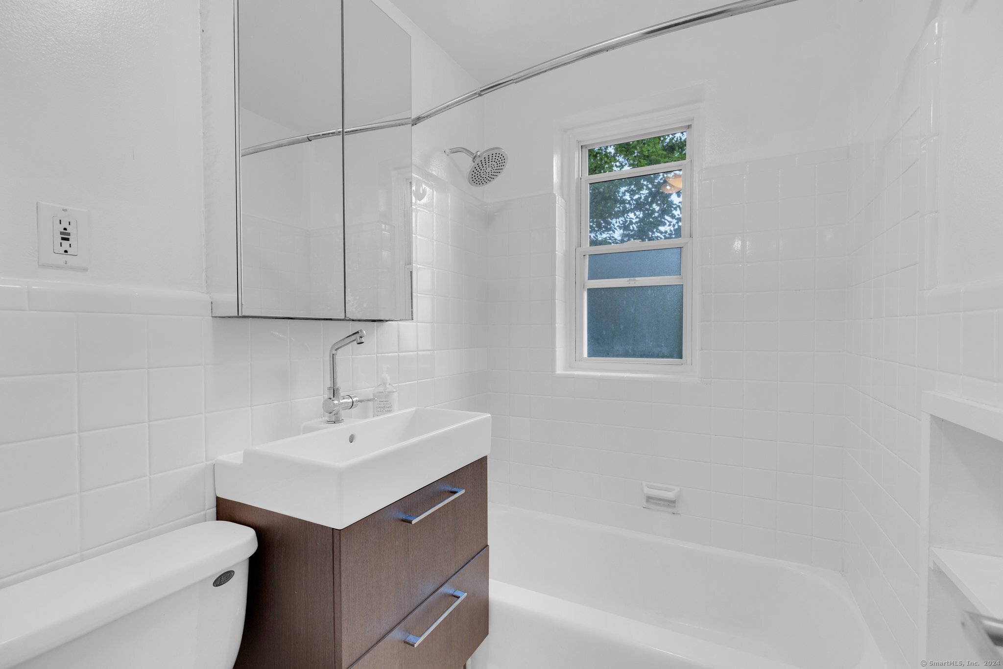 54 W. North Street 109