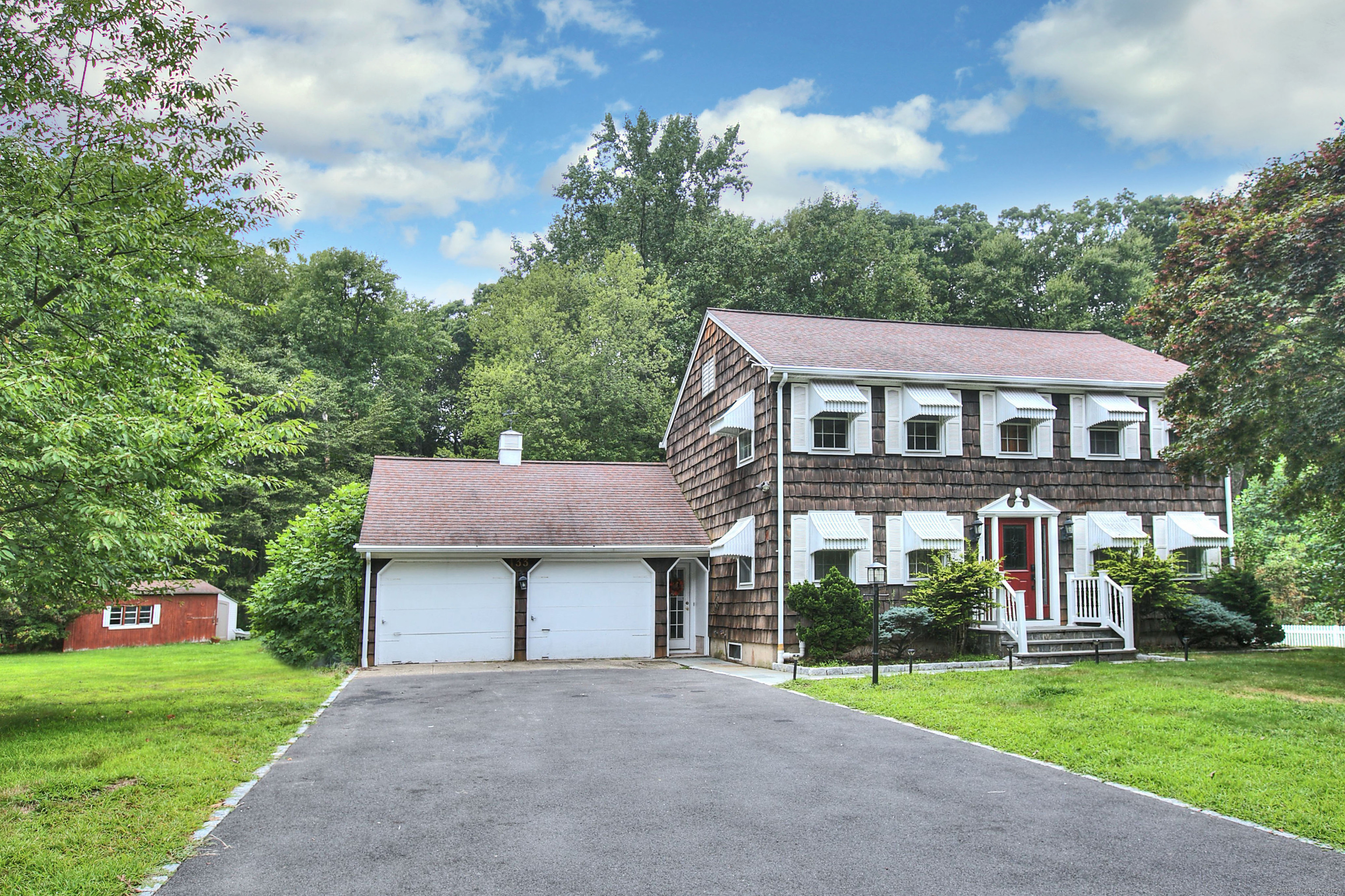 33 Meadowlark Drive