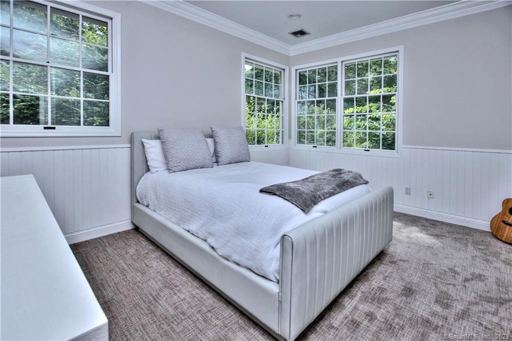 62 Weston Road
