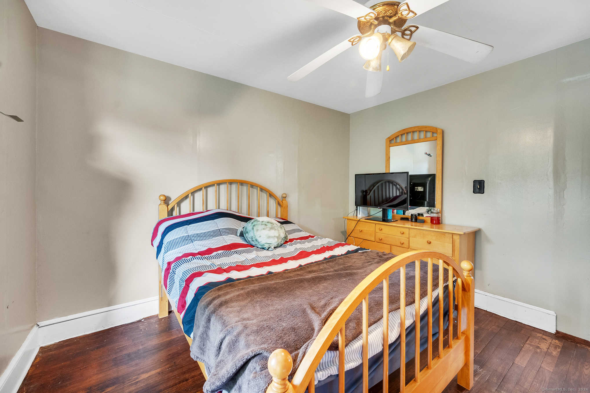 27 Beebe Street