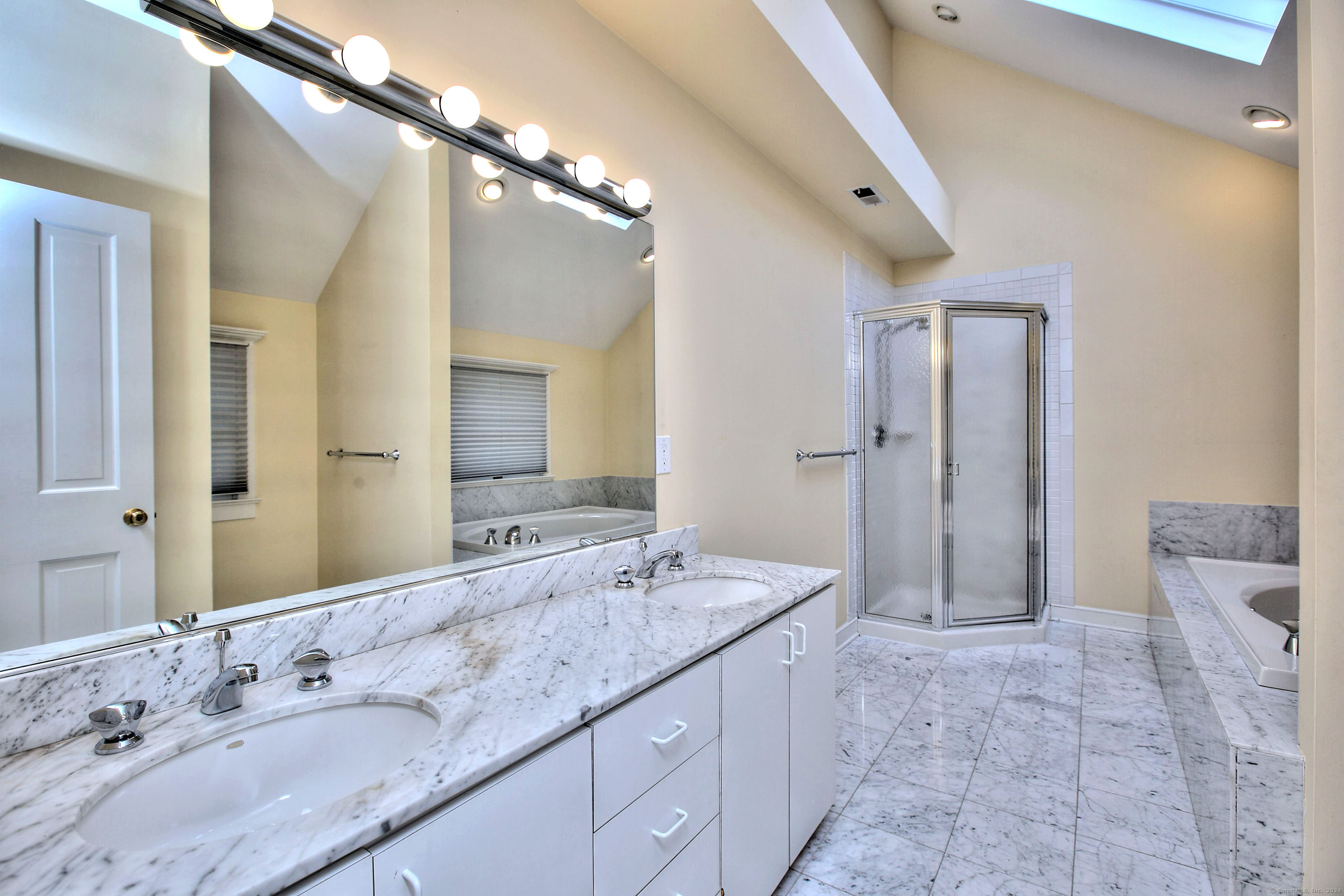 152 Sherman Court 152
