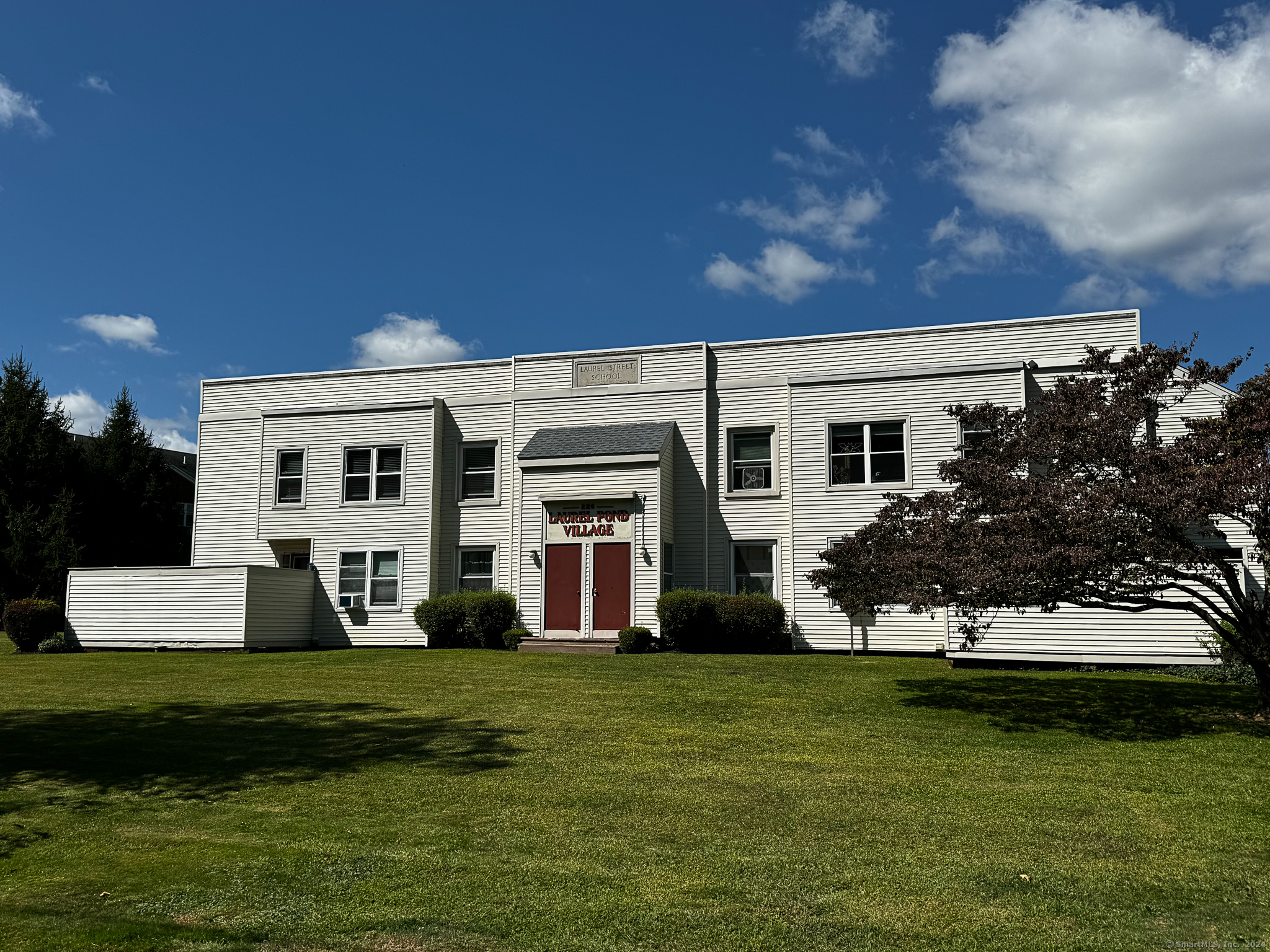 226 Laurel Street APT 16