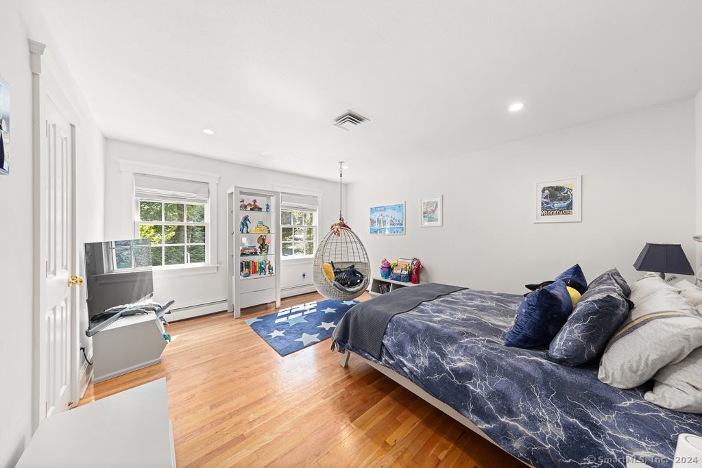 28 Pequot Trail