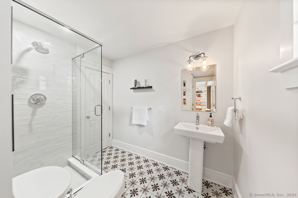 28 Pequot Trail