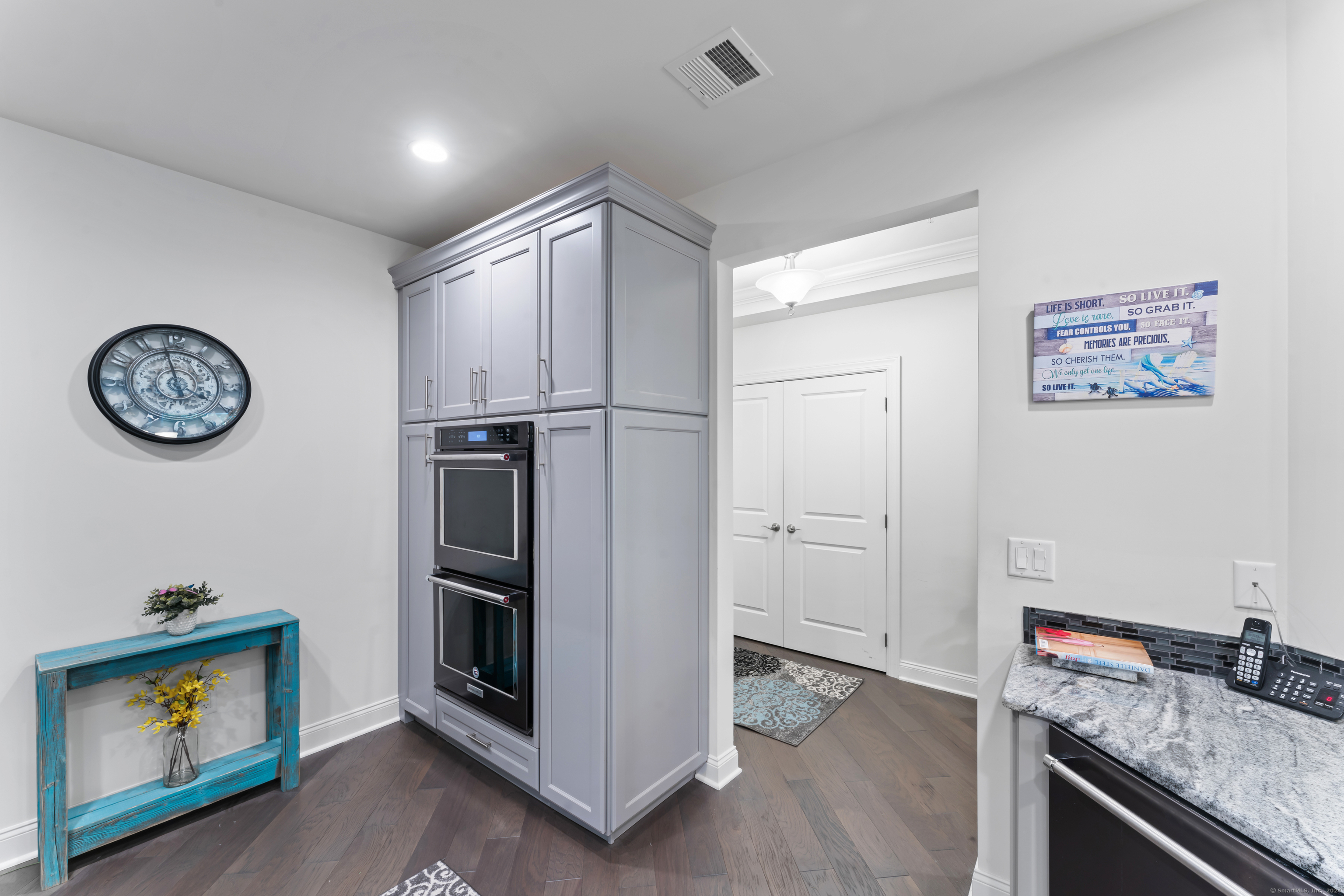 613 Brookside Court 613