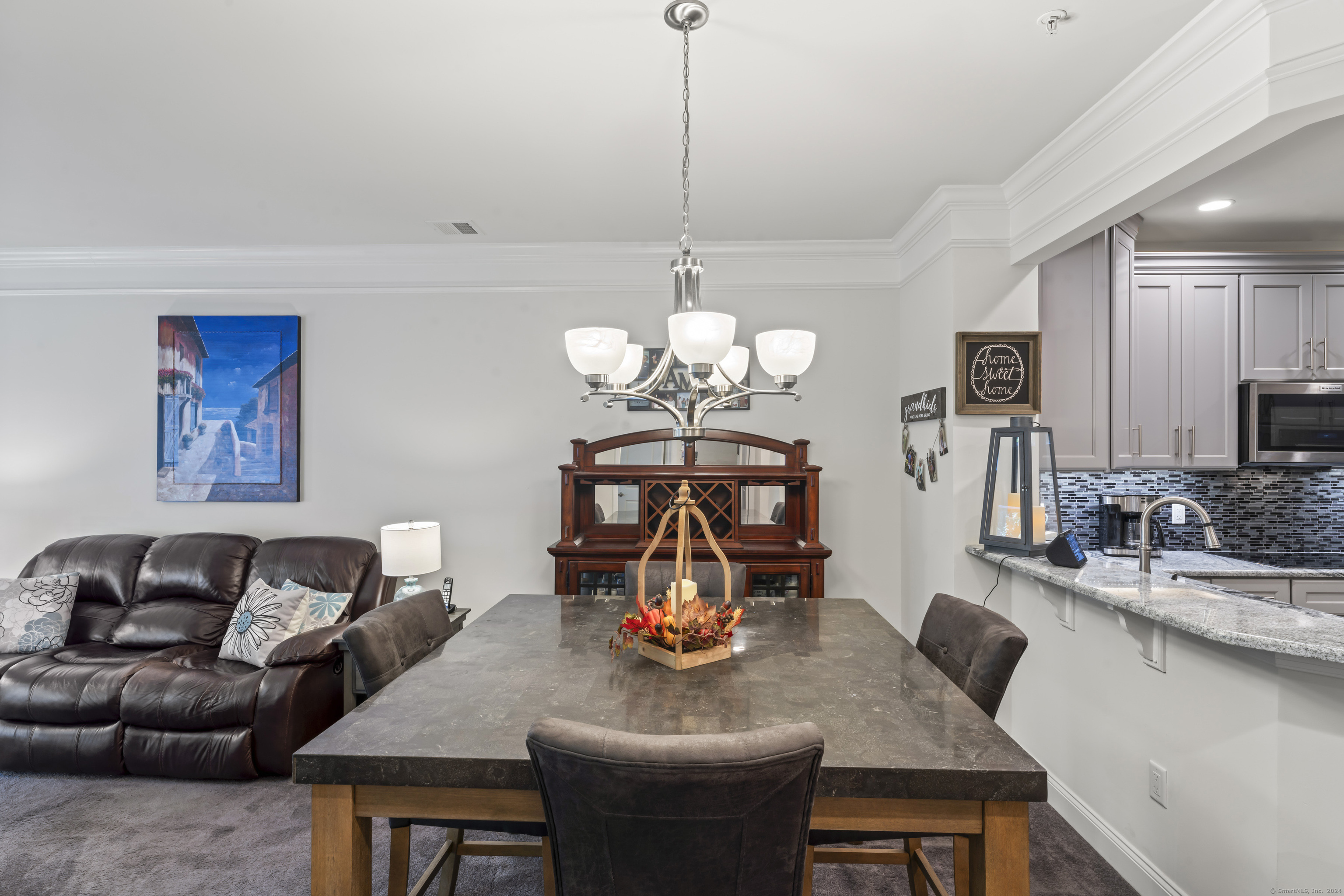 613 Brookside Court 613