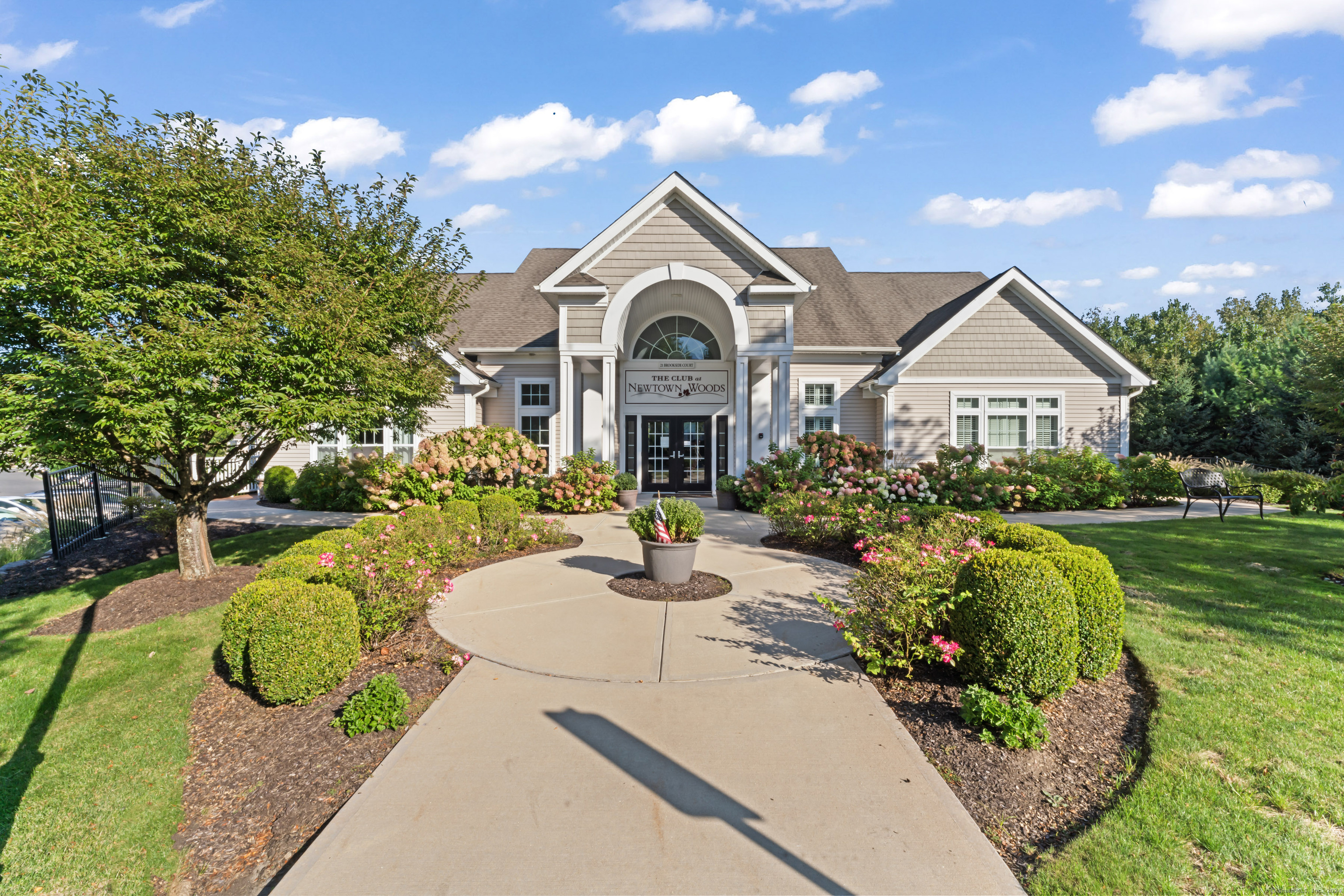 613 Brookside Court 613