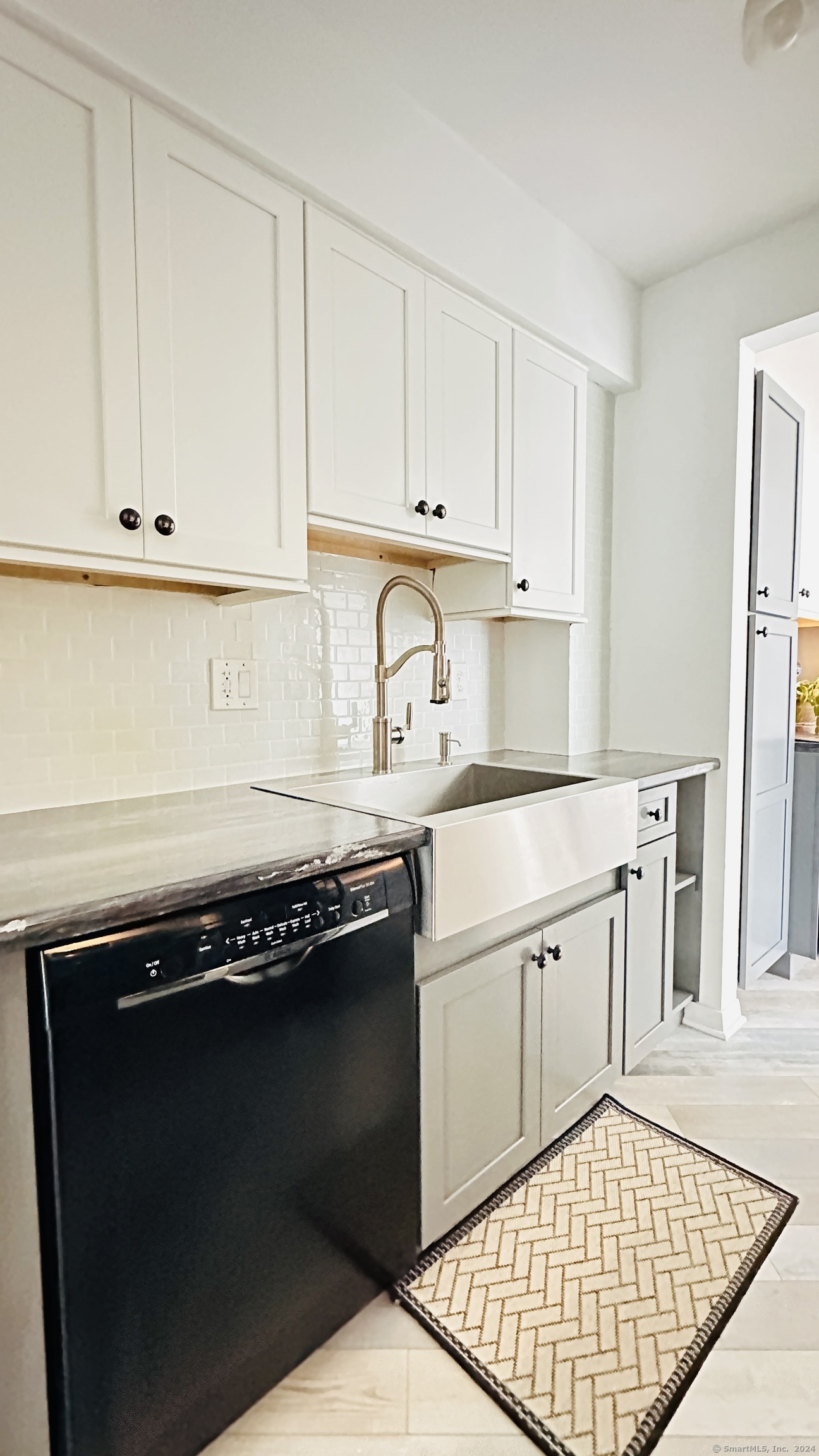 285 Savin Avenue APT C5