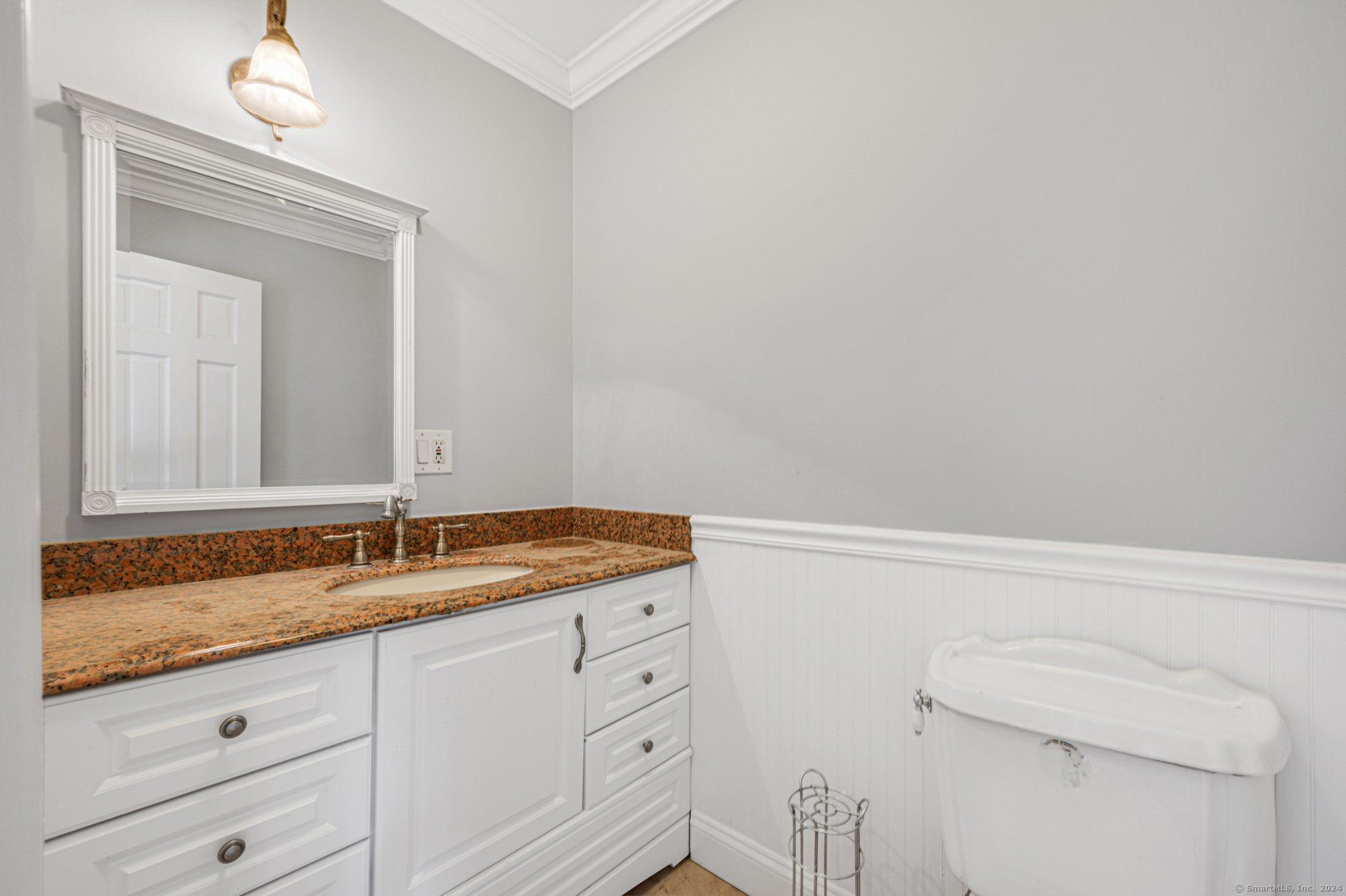 1135 Waterbury Road 1135