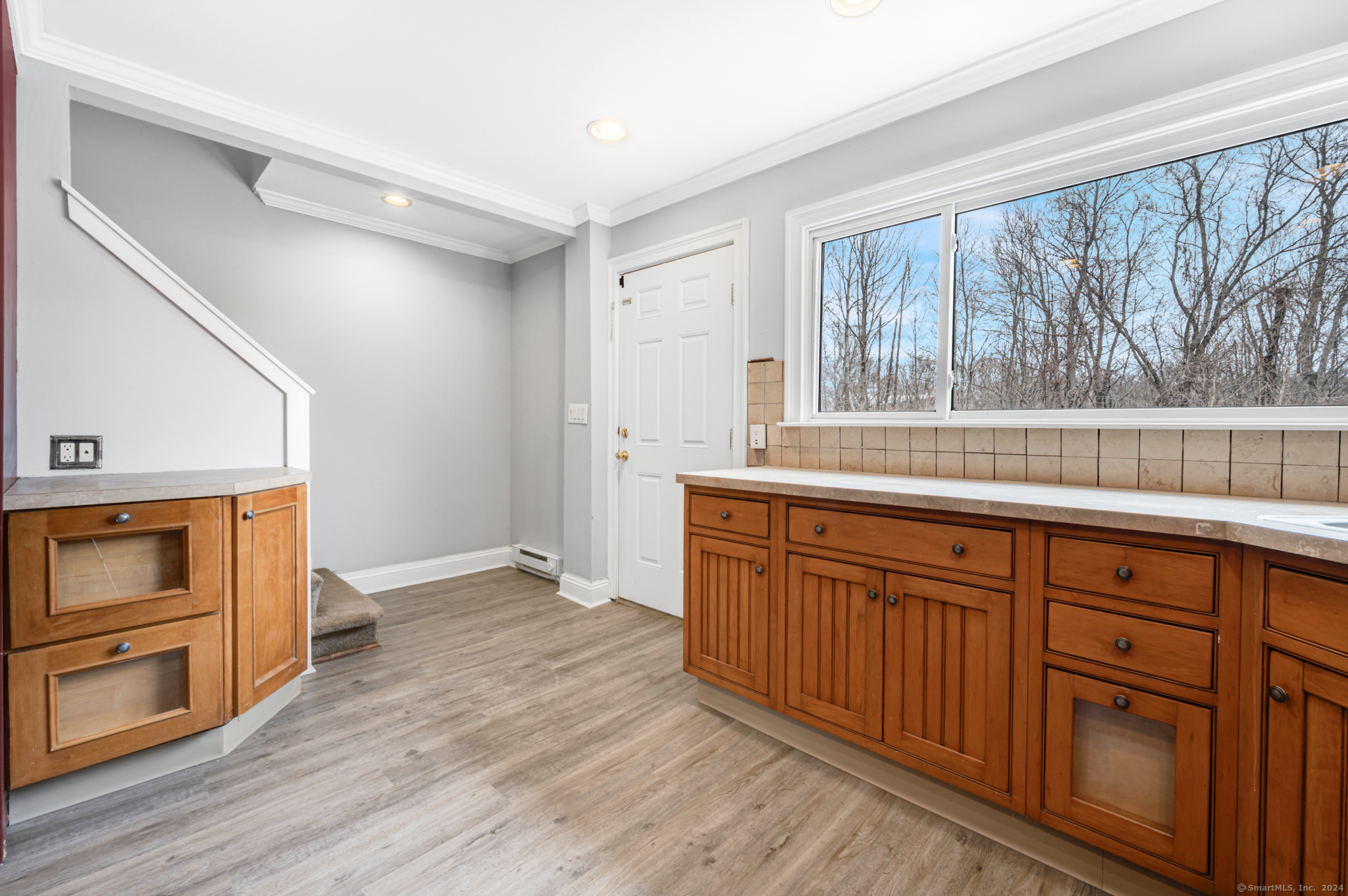 1135 Waterbury Road 1135