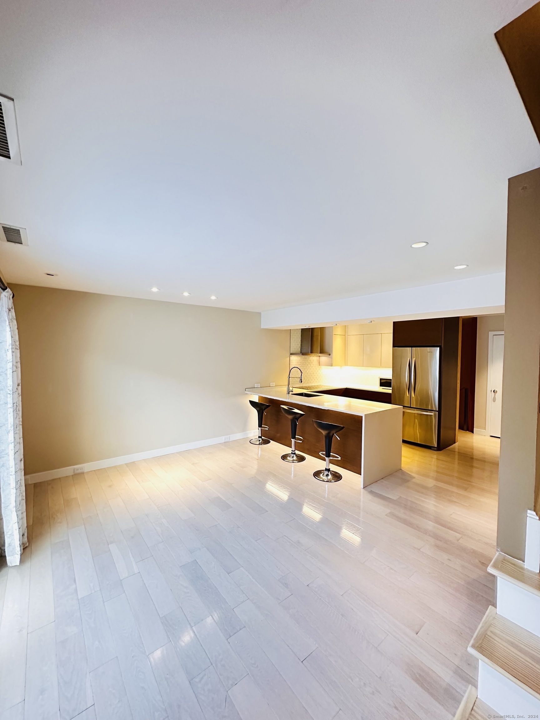 7 Elm Street APT 2