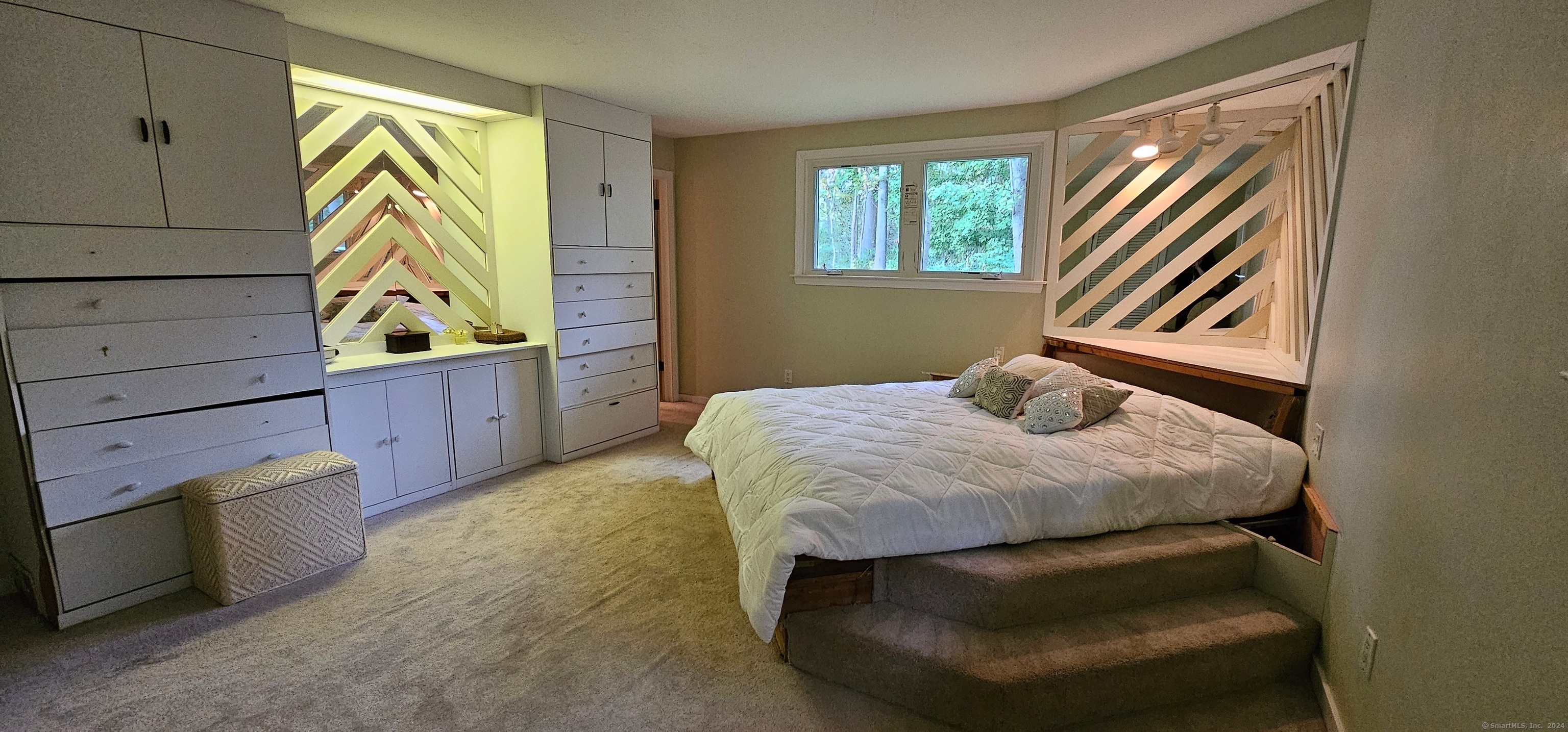 27 Wisteria Drive