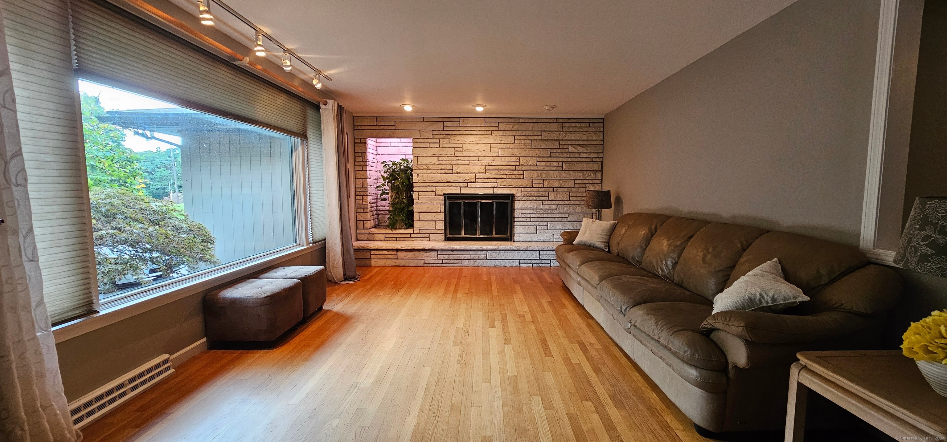 27 Wisteria Drive
