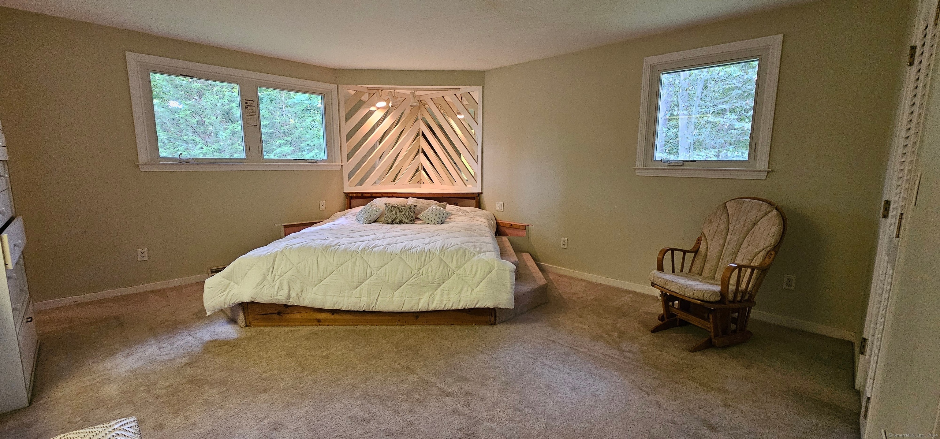 27 Wisteria Drive