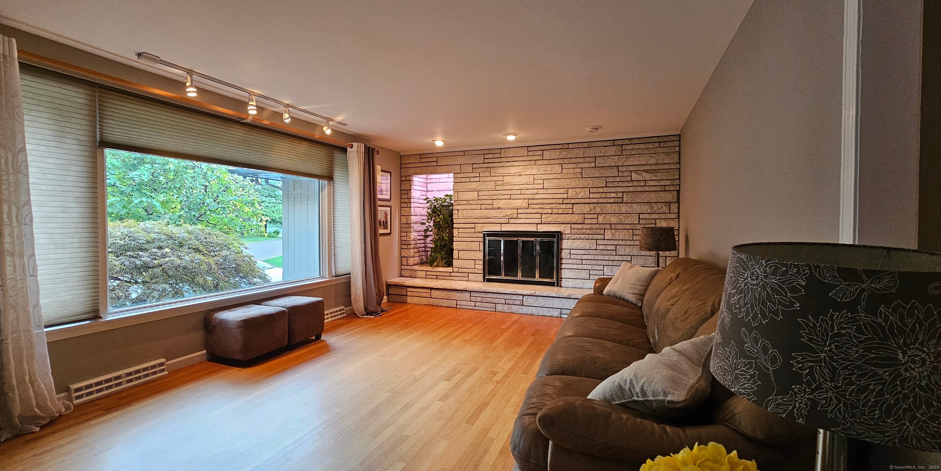 27 Wisteria Drive