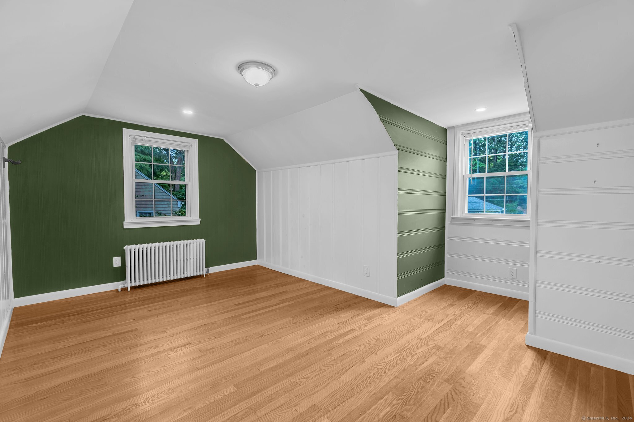 14 Woodlawn Drive