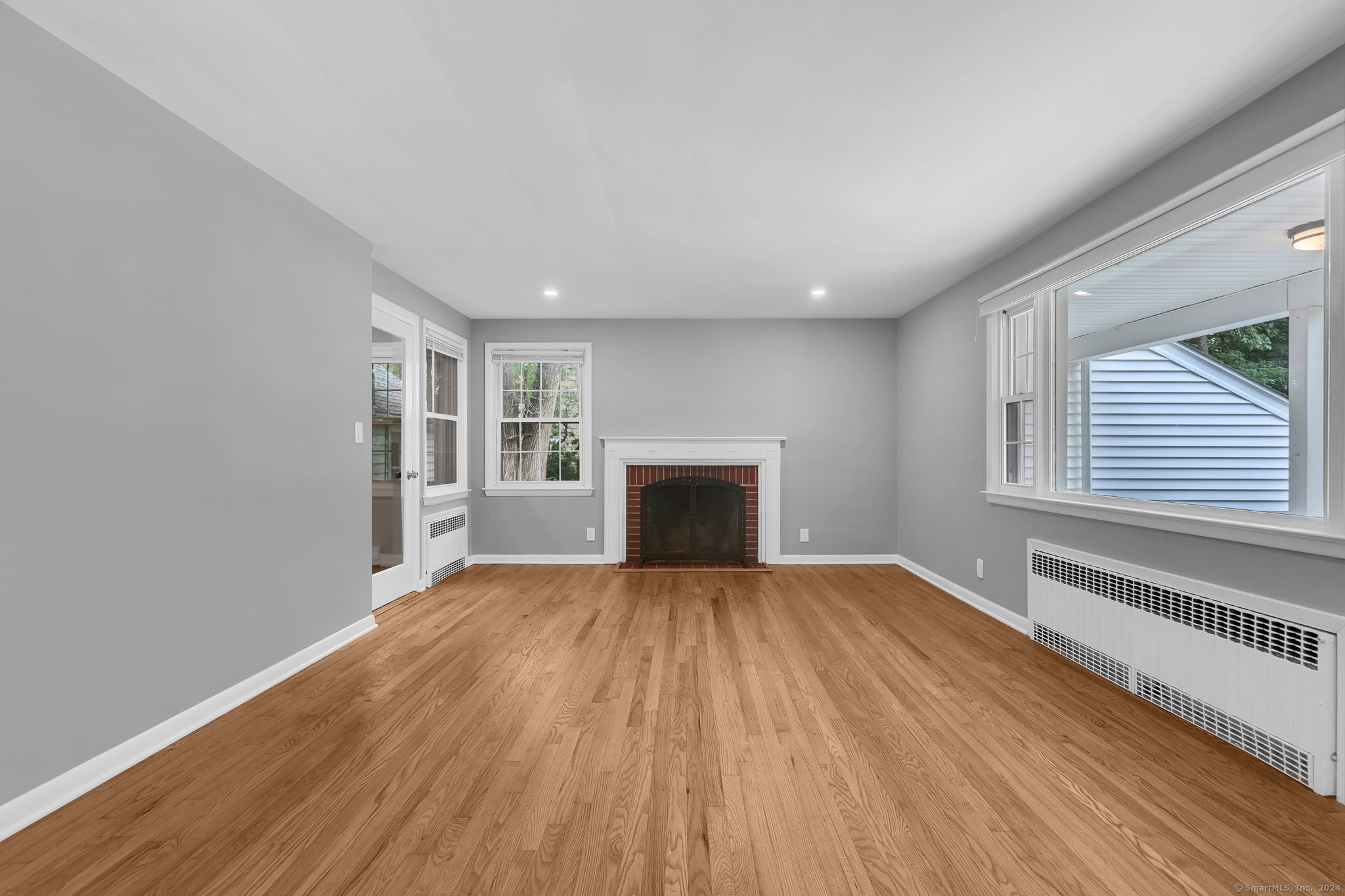 14 Woodlawn Drive