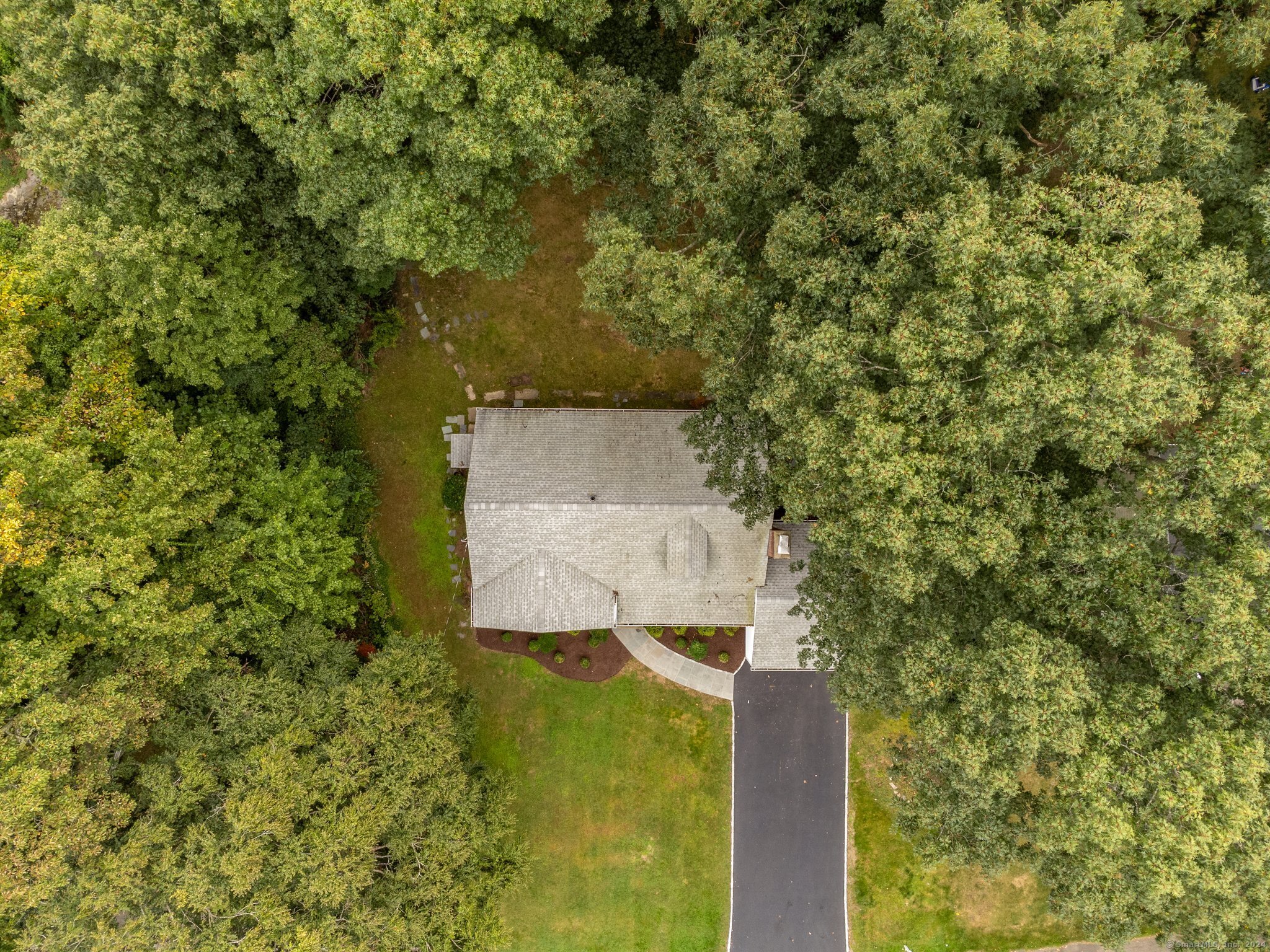 14 Woodlawn Drive