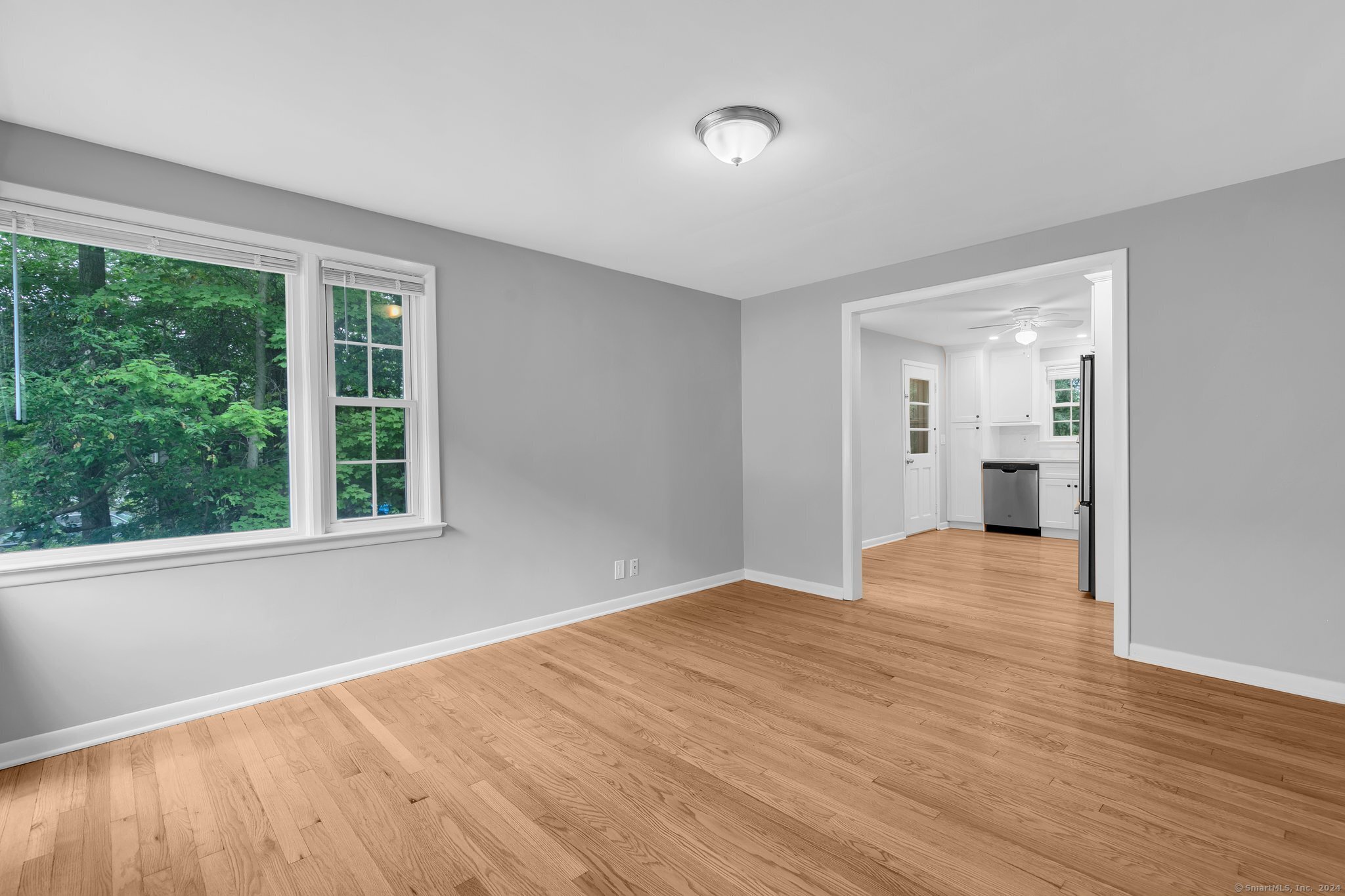 14 Woodlawn Drive