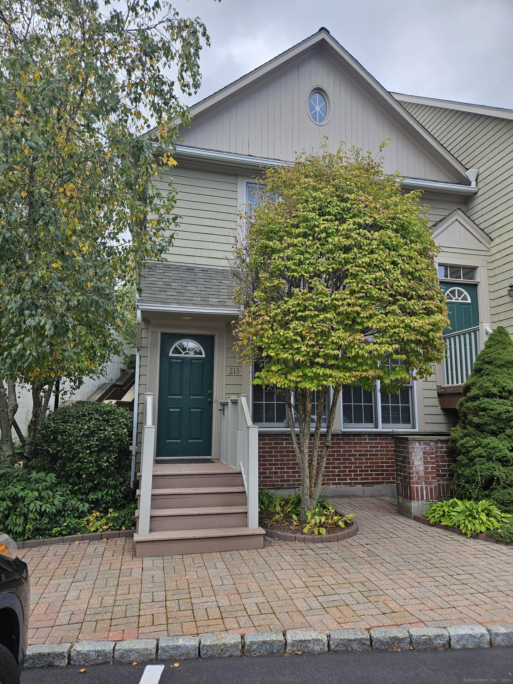 79 Locust Avenue APT 213