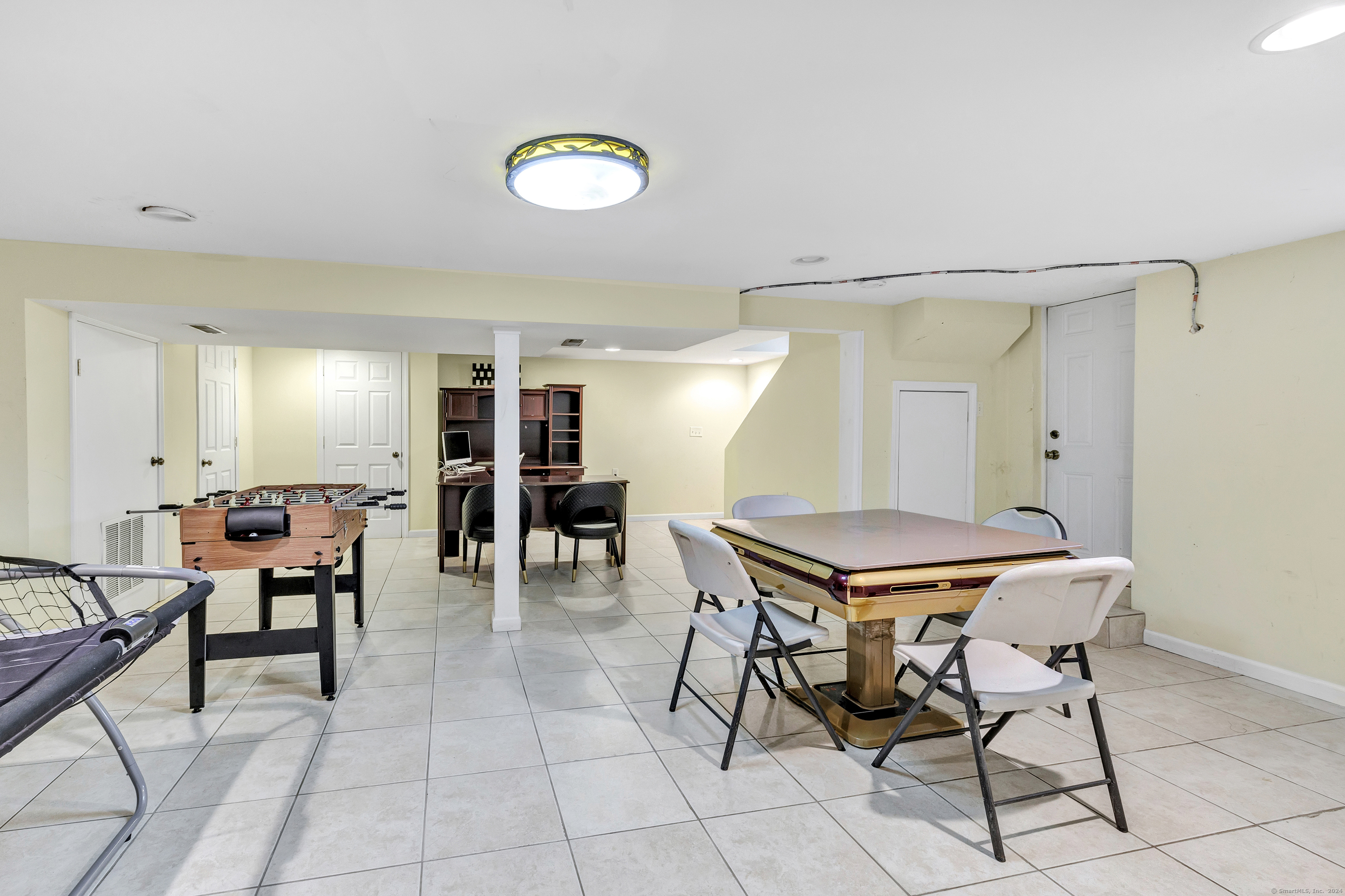 171 Henderson Road