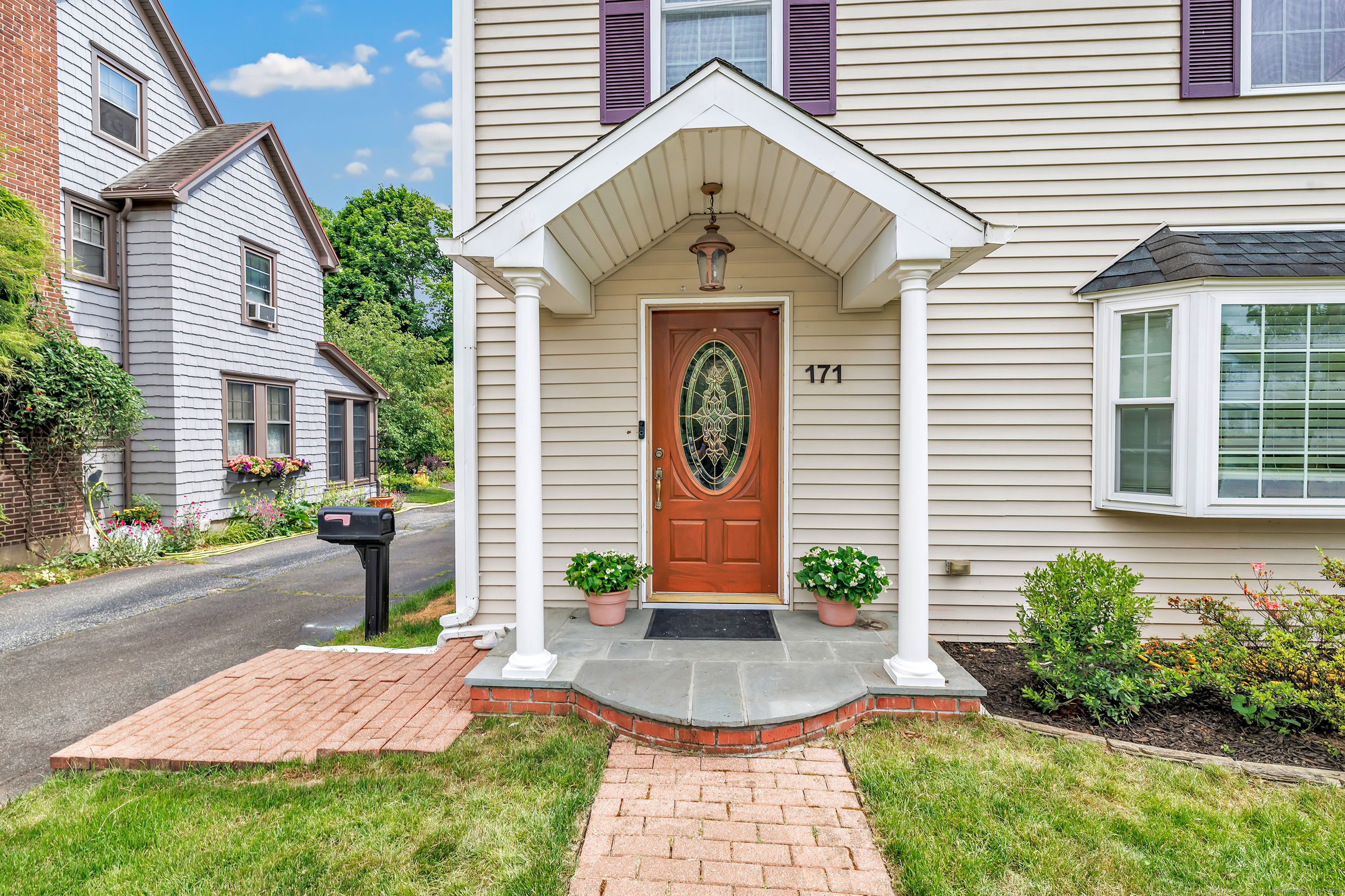 171 Henderson Road