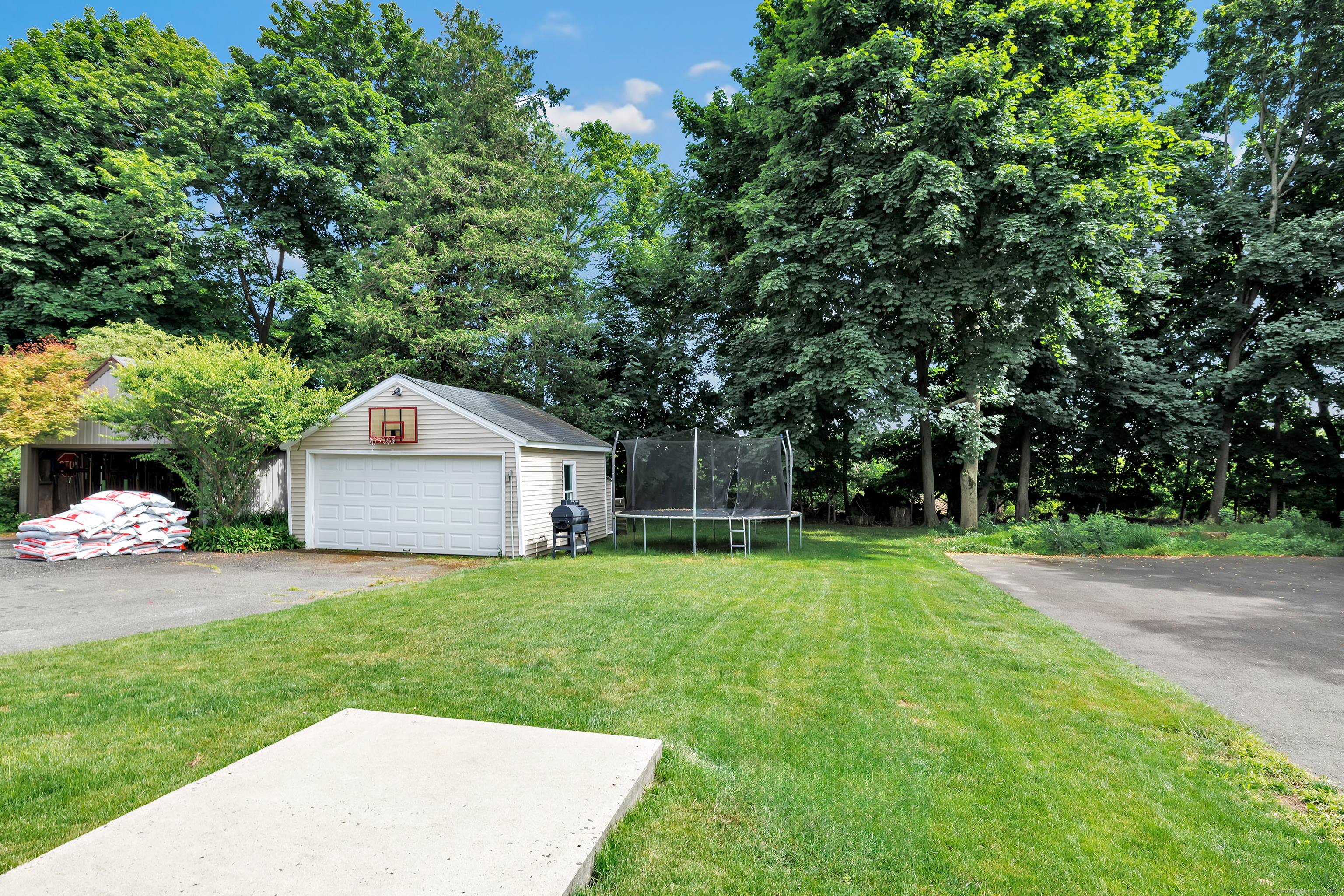171 Henderson Road