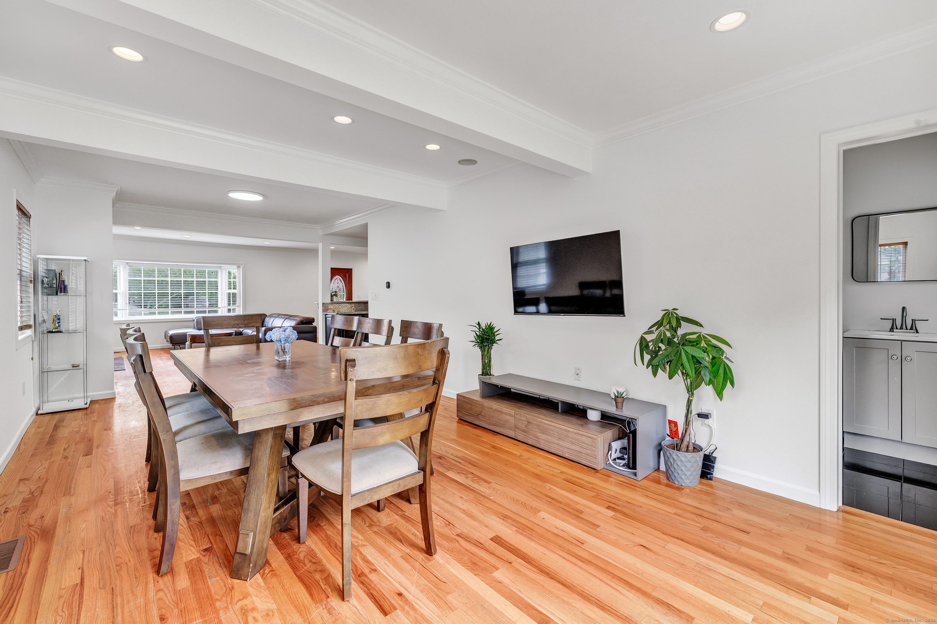 171 Henderson Road