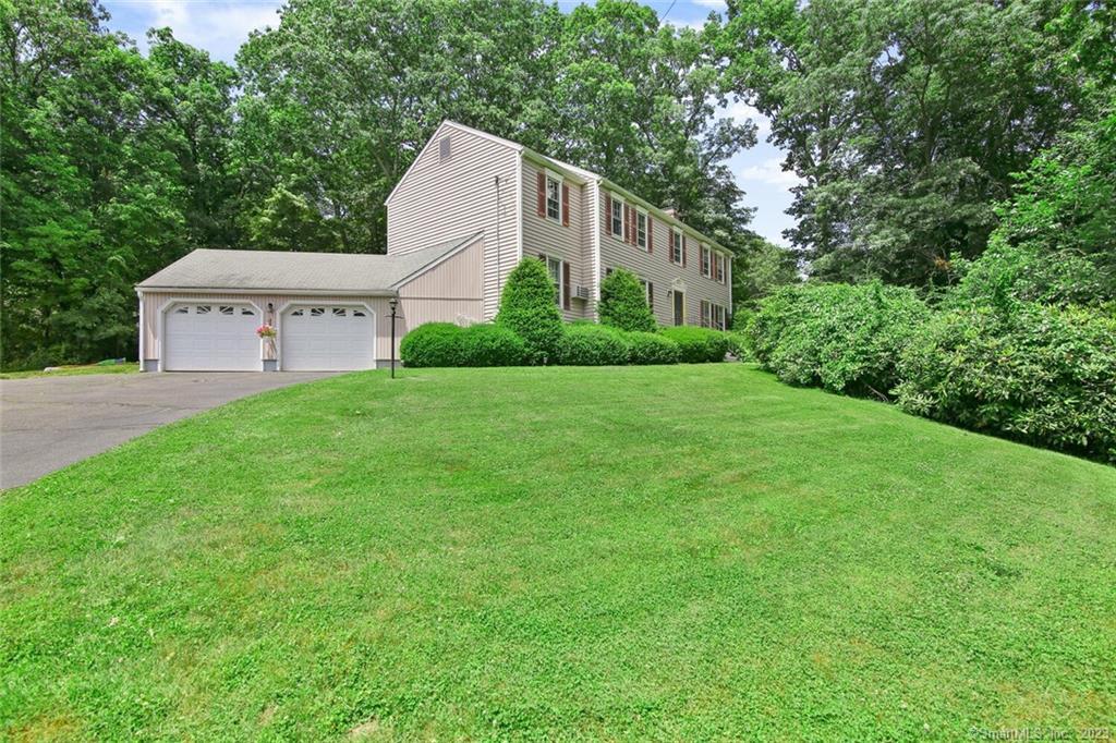 899 New Norwalk Road